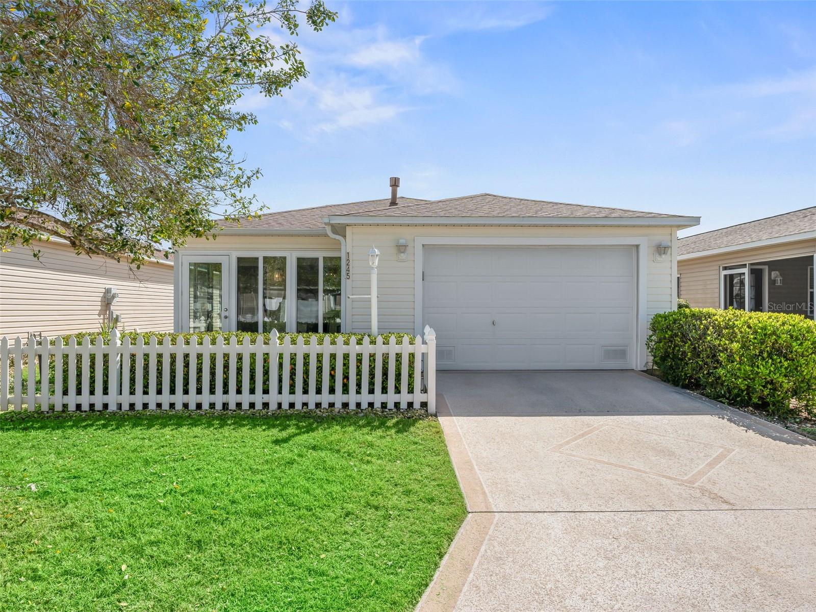 1245 JONESVILLE TER, THE VILLAGES, FL, 32162