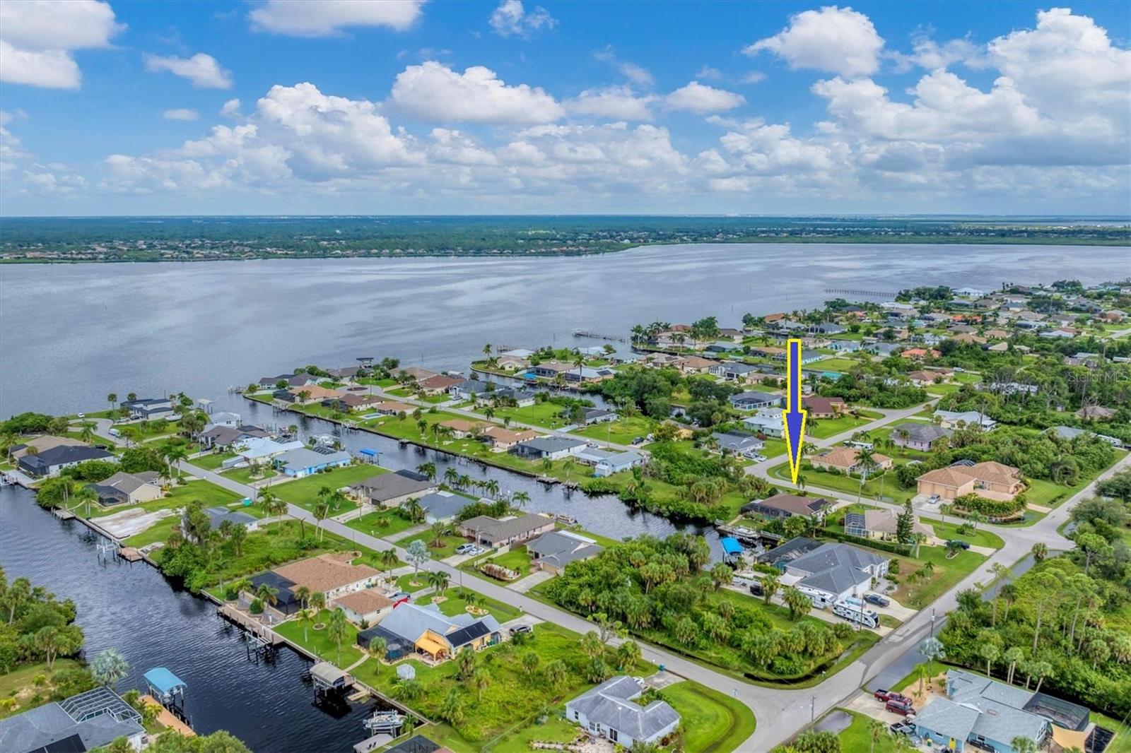 2555 DIXON TER, PORT CHARLOTTE, FL, 33981