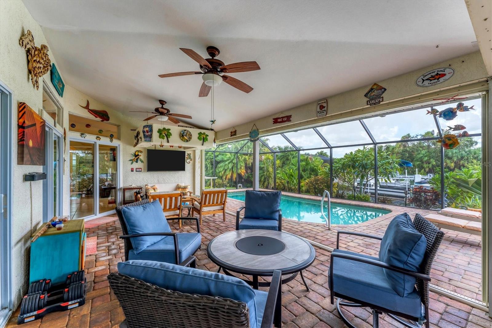 2555 DIXON TER, PORT CHARLOTTE, FL, 33981
