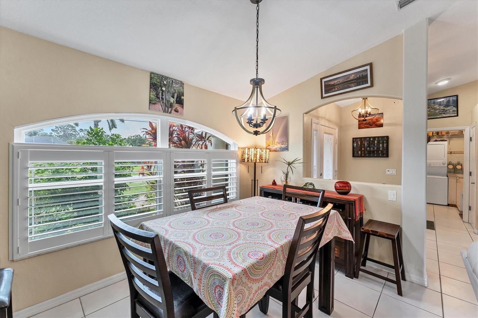2555 DIXON TER, PORT CHARLOTTE, FL, 33981