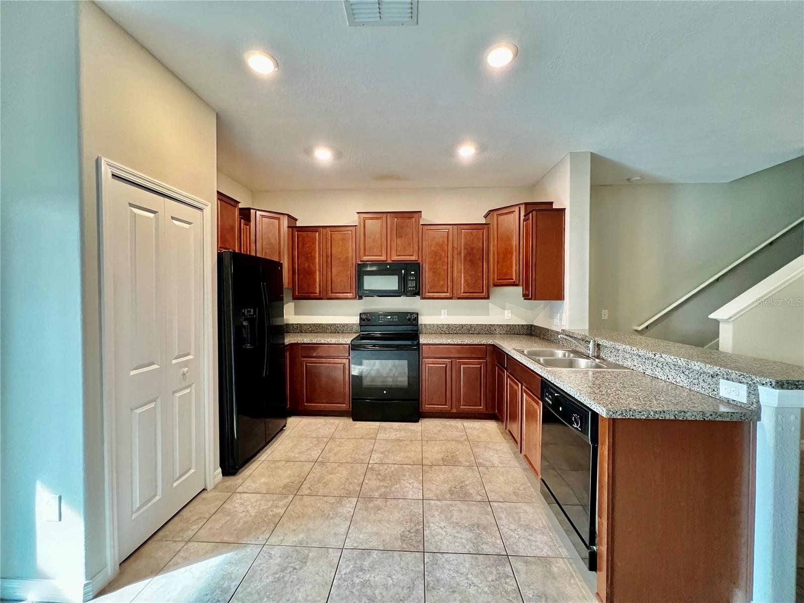 7639 GINGER LILY CT, TAMPA, FL, 33619