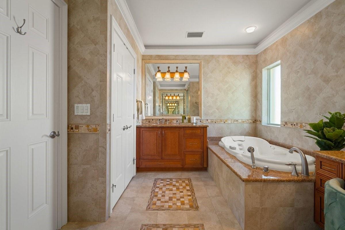 11 OCEAN DUNE CIR, PALM COAST, FL, 32137