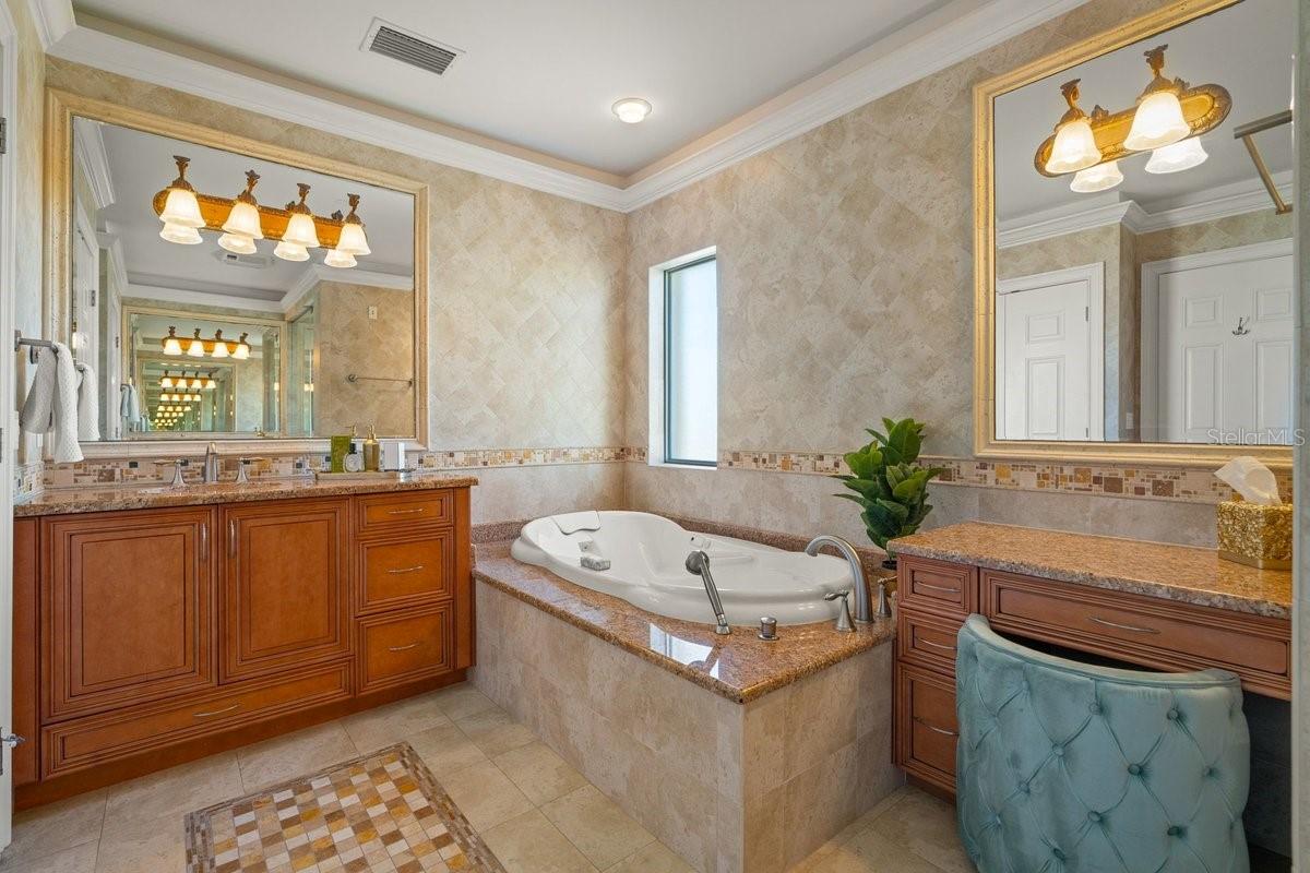 11 OCEAN DUNE CIR, PALM COAST, FL, 32137