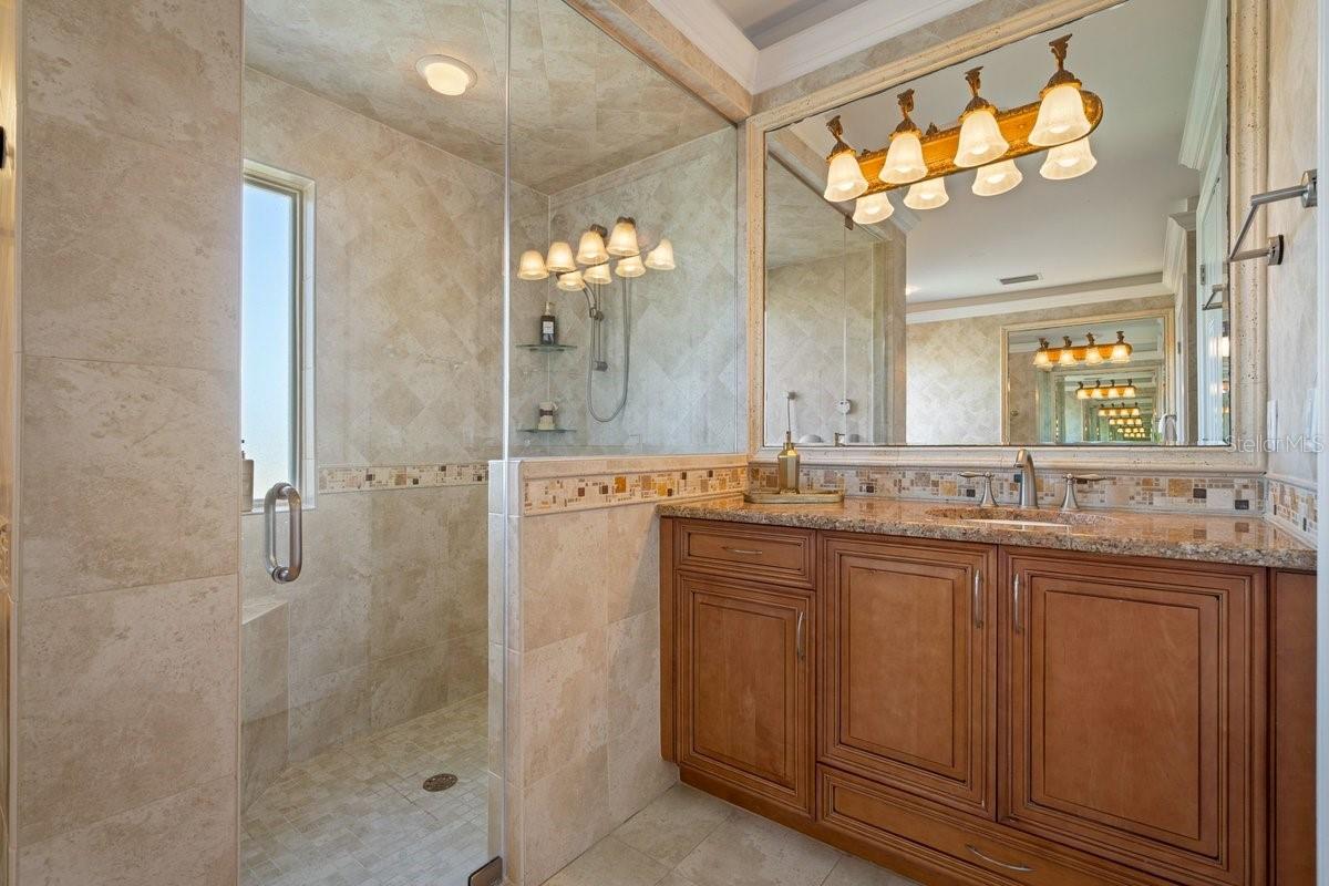 11 OCEAN DUNE CIR, PALM COAST, FL, 32137
