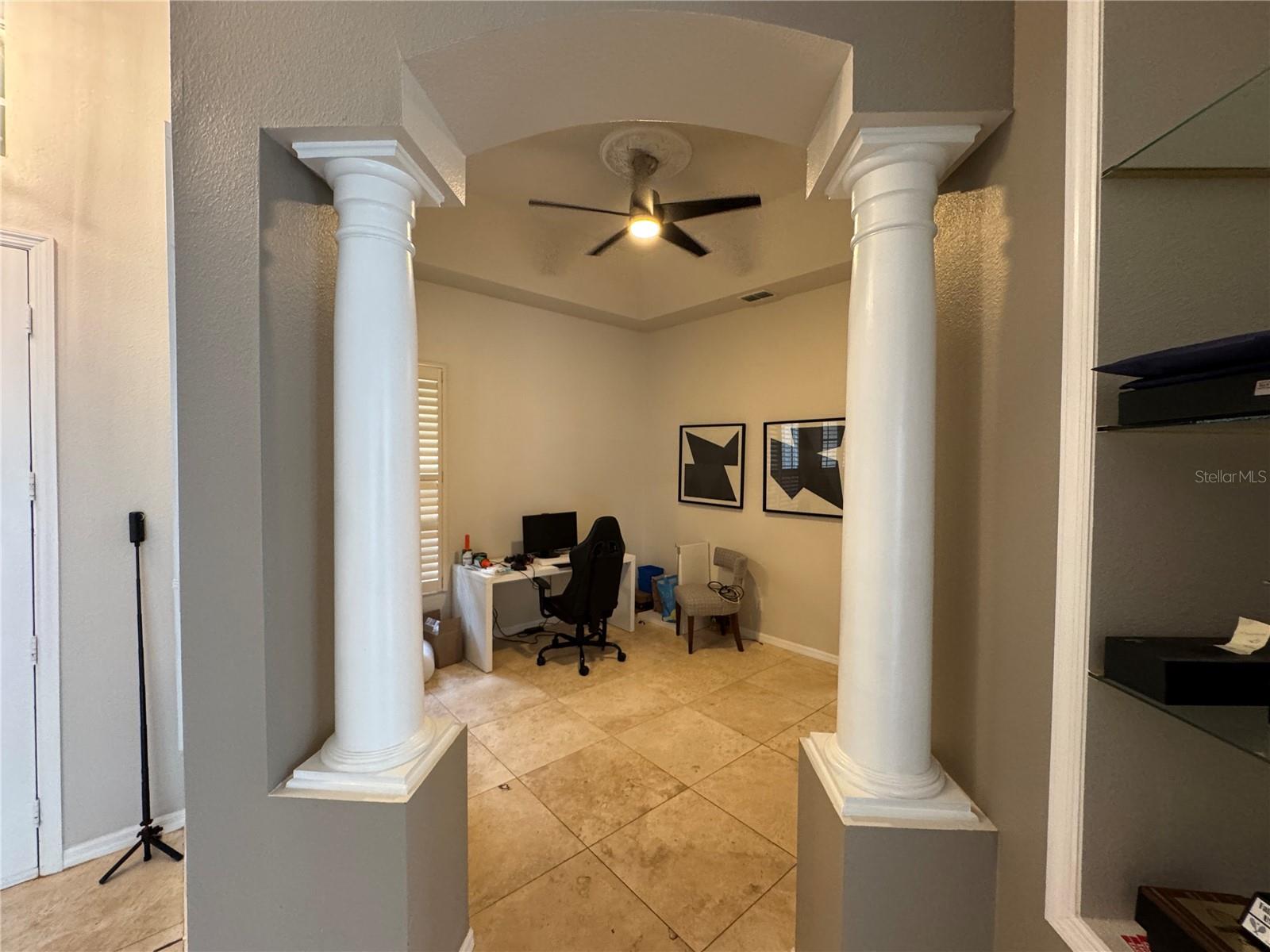 8731 TANTALLON CIR, TAMPA, FL, 33647