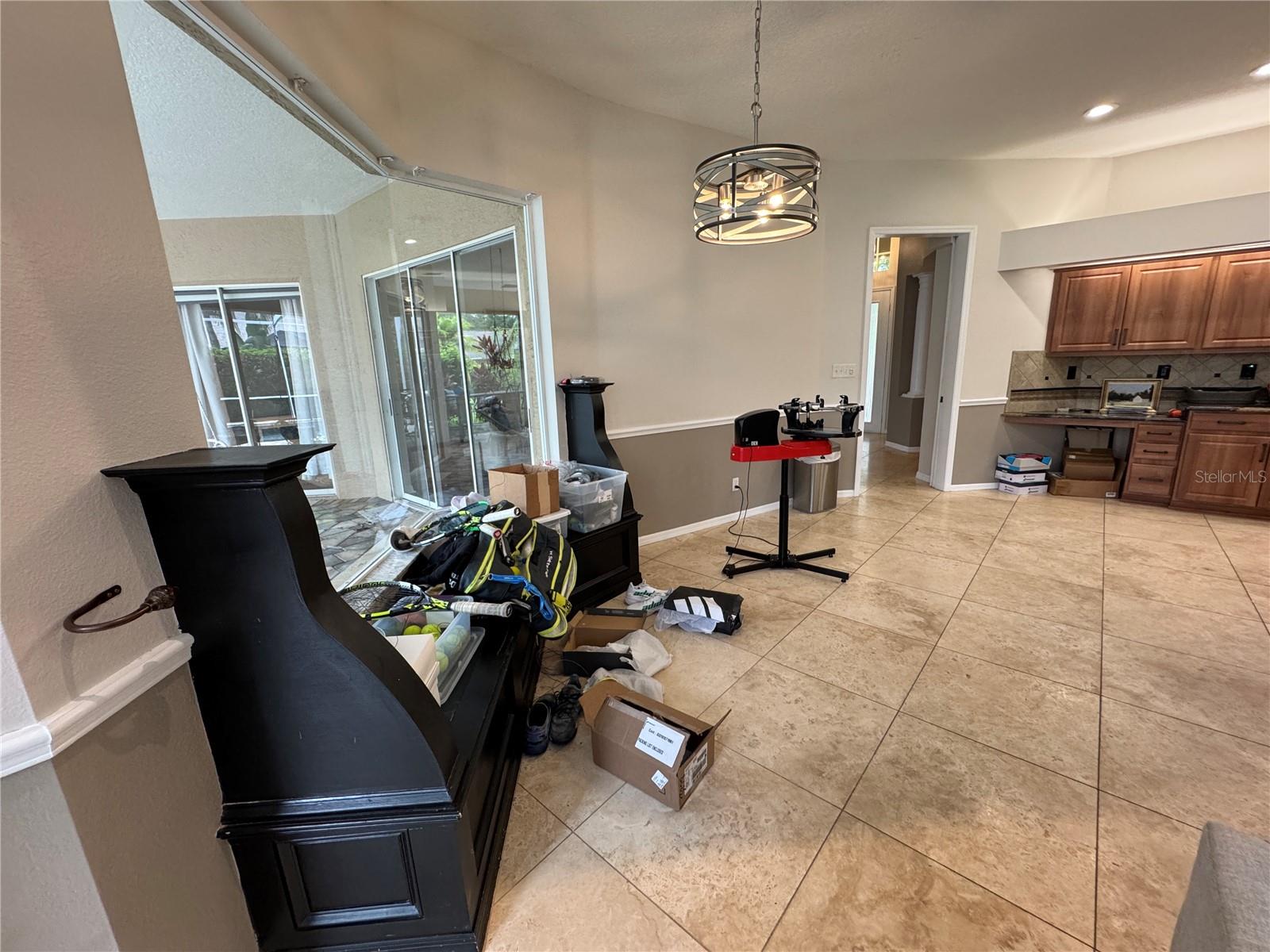 8731 TANTALLON CIR, TAMPA, FL, 33647