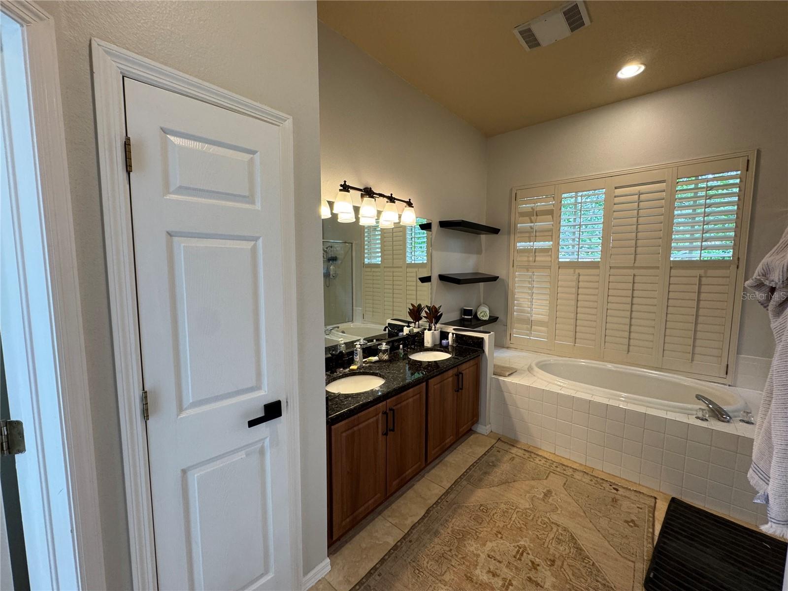 8731 TANTALLON CIR, TAMPA, FL, 33647