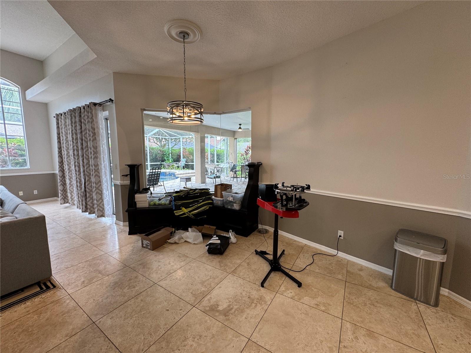 8731 TANTALLON CIR, TAMPA, FL, 33647