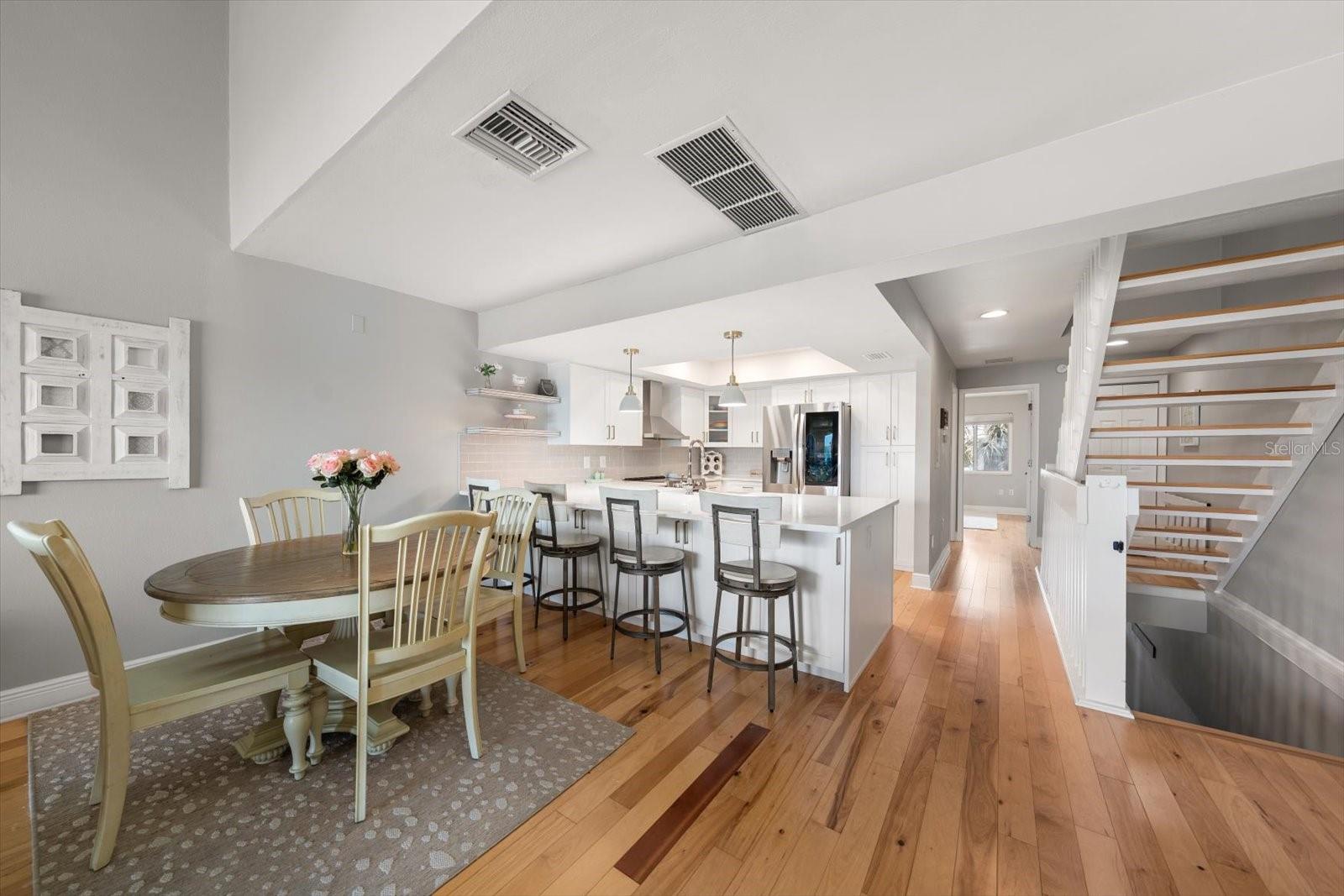 Entertaining is a BREEZE!