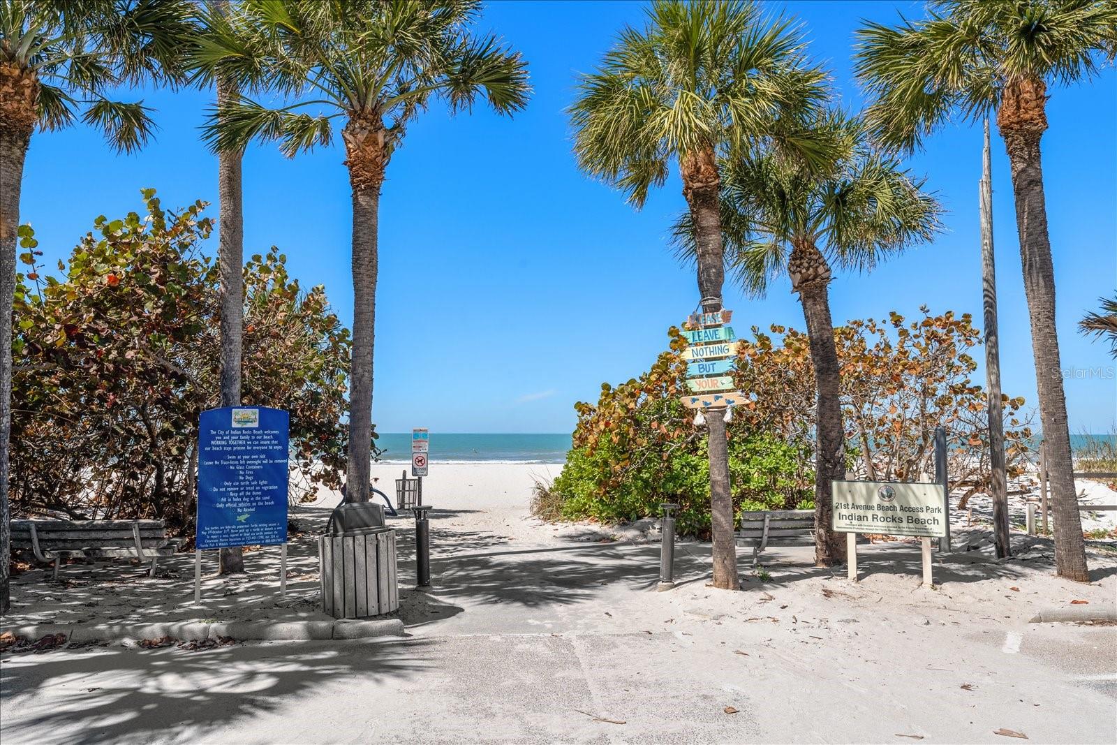 Access the beach in only a 3-minute walk from the front steps!