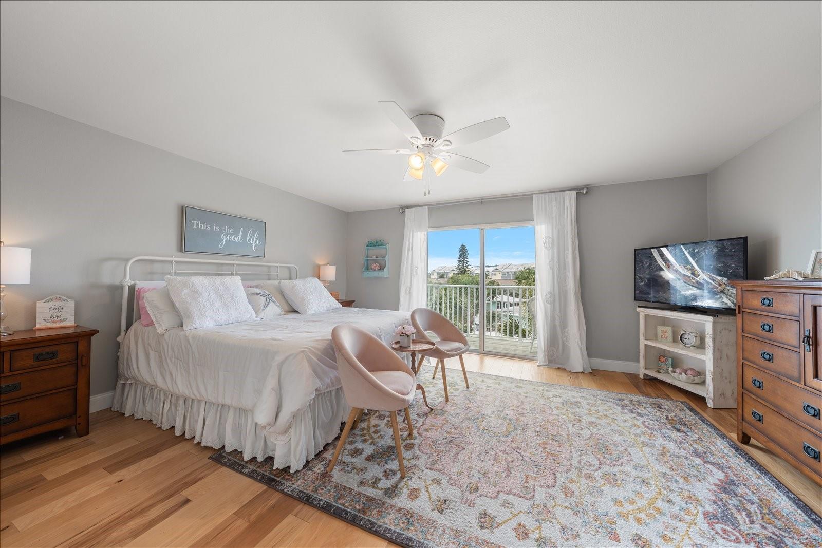 Captivating views to the west are found from the primary suite.