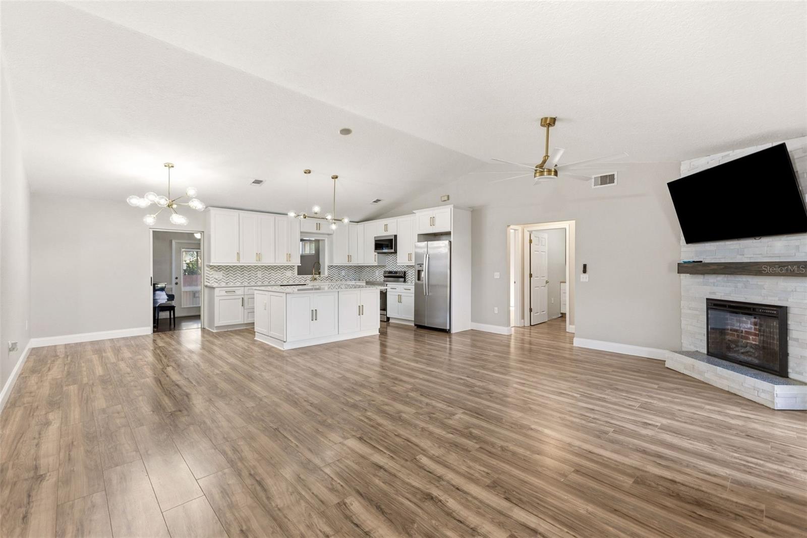 703 SCOTT LAKE VILLAGE S, LAKELAND, FL, 33813