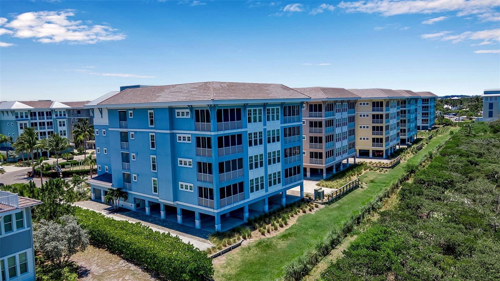 376 ARUBA CIR #301, BRADENTON, FL, 34209