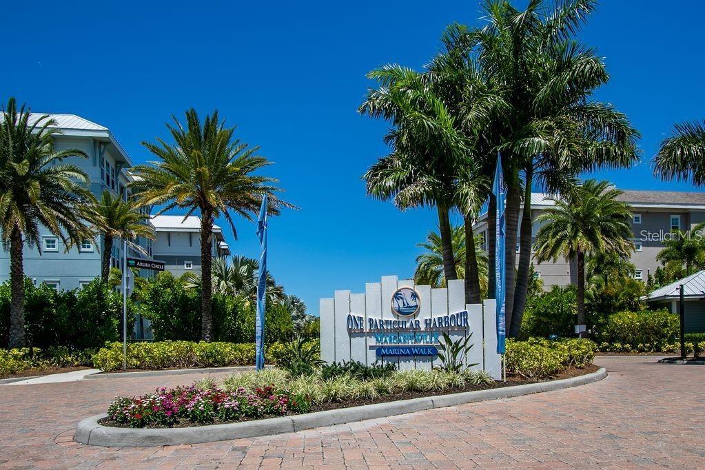 376 ARUBA CIR #301, BRADENTON, FL, 34209