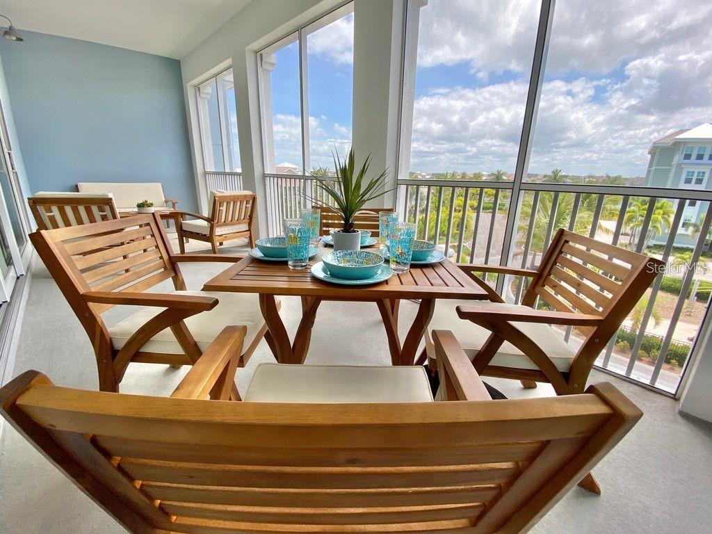 376 ARUBA CIR #301, BRADENTON, FL, 34209