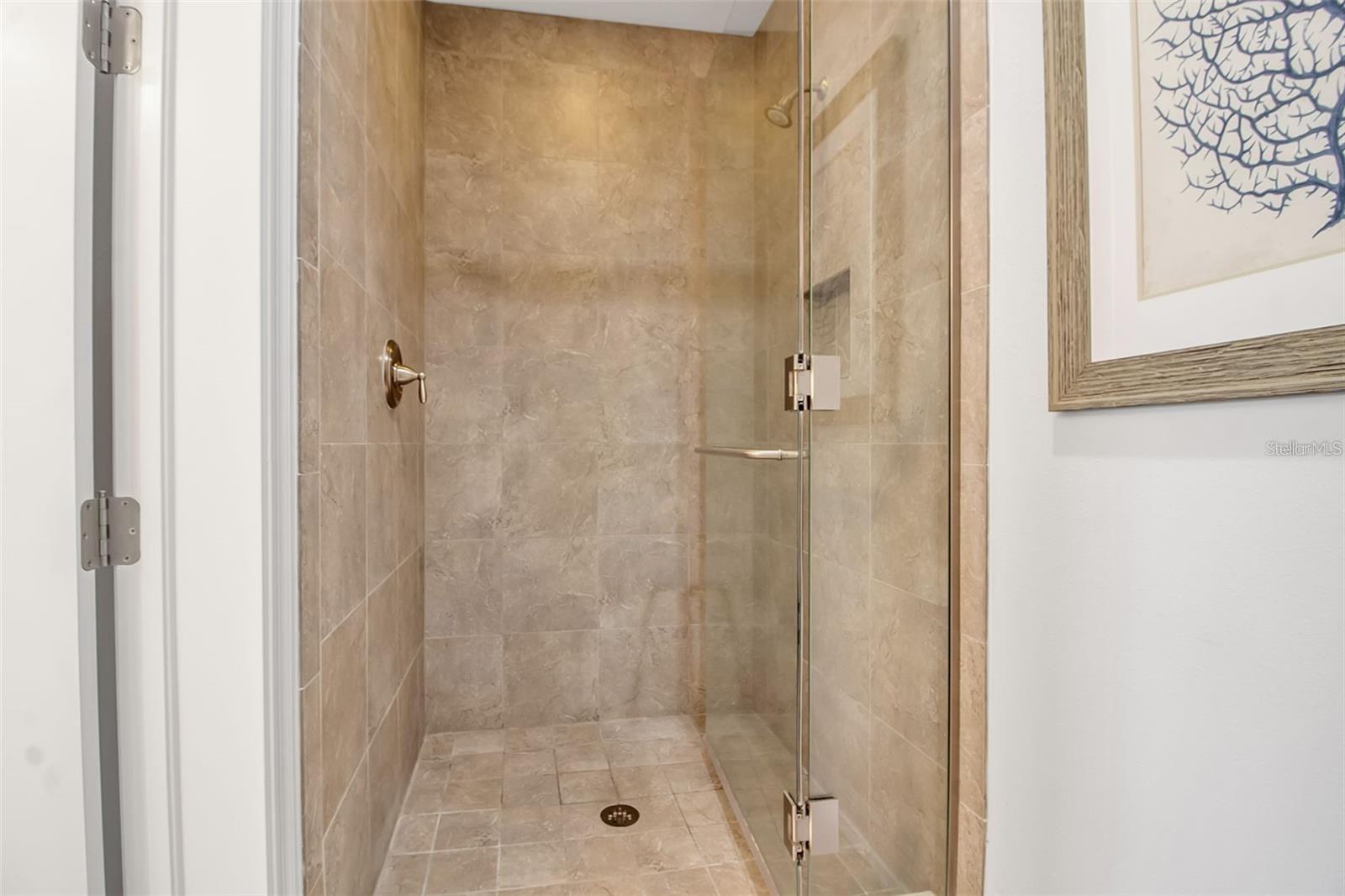 376 ARUBA CIR #301, BRADENTON, FL, 34209