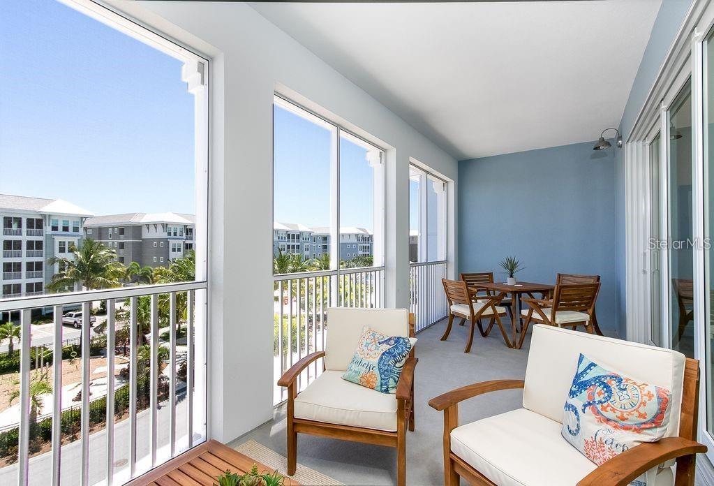 376 ARUBA CIR #301, BRADENTON, FL, 34209