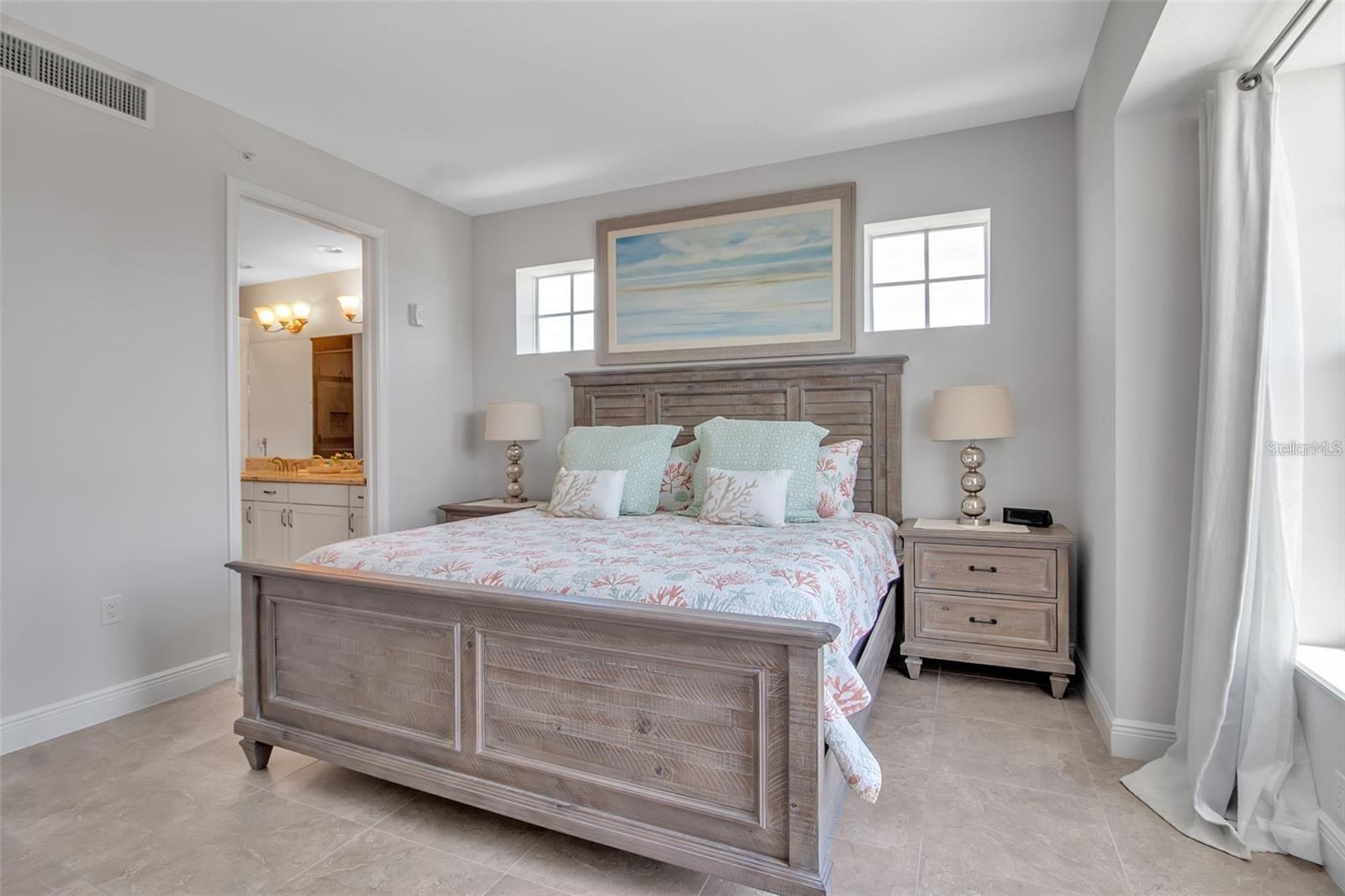 376 ARUBA CIR #301, BRADENTON, FL, 34209