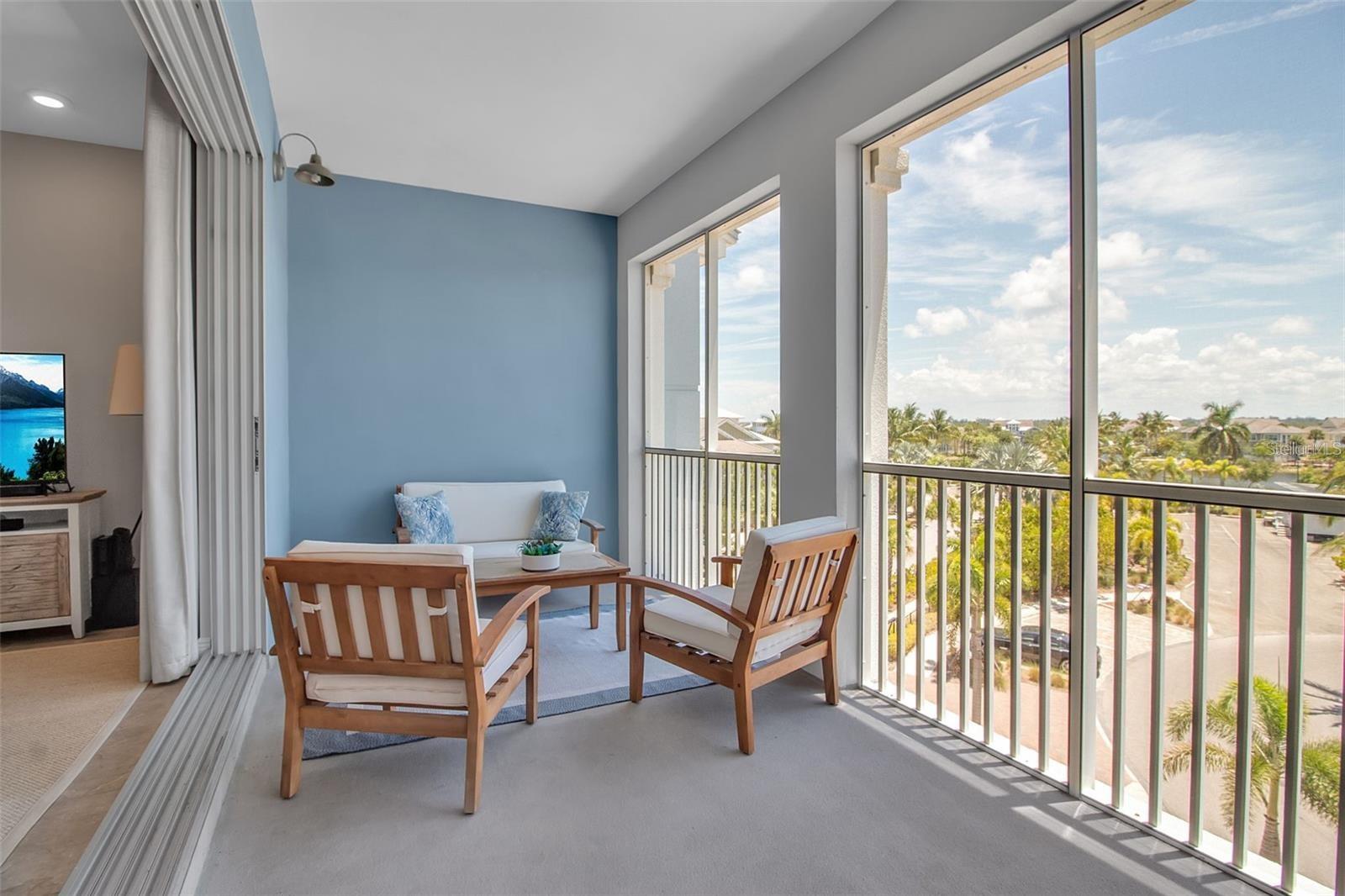 376 ARUBA CIR #301, BRADENTON, FL, 34209
