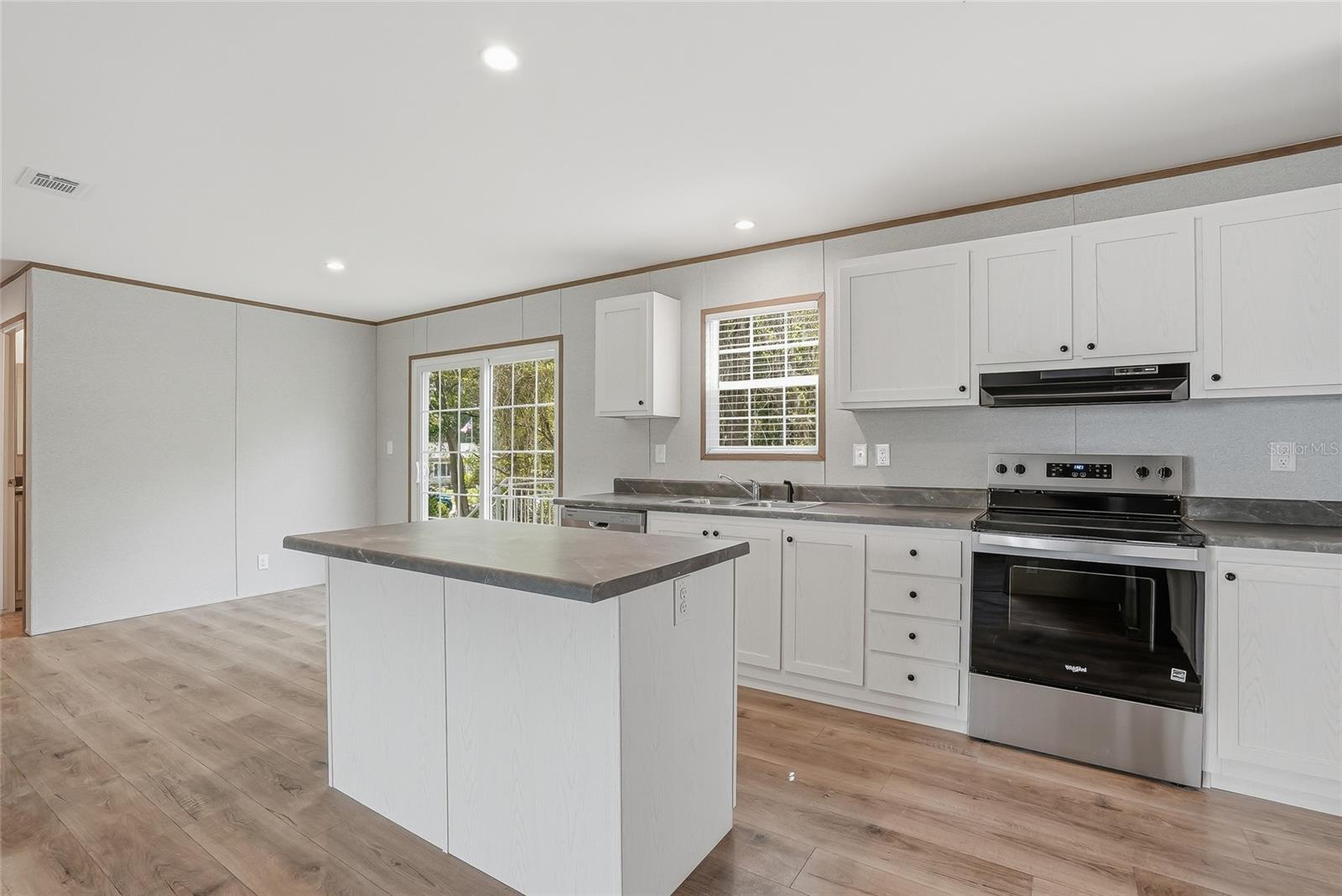 12015 WESTBAY AVE, NEW PORT RICHEY, FL, 34654