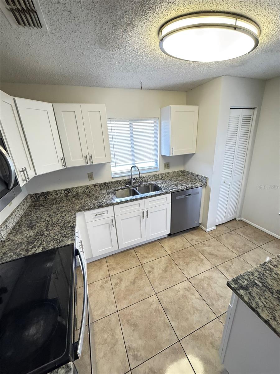2008 SHADOW PINE DR, BRANDON, FL, 33511
