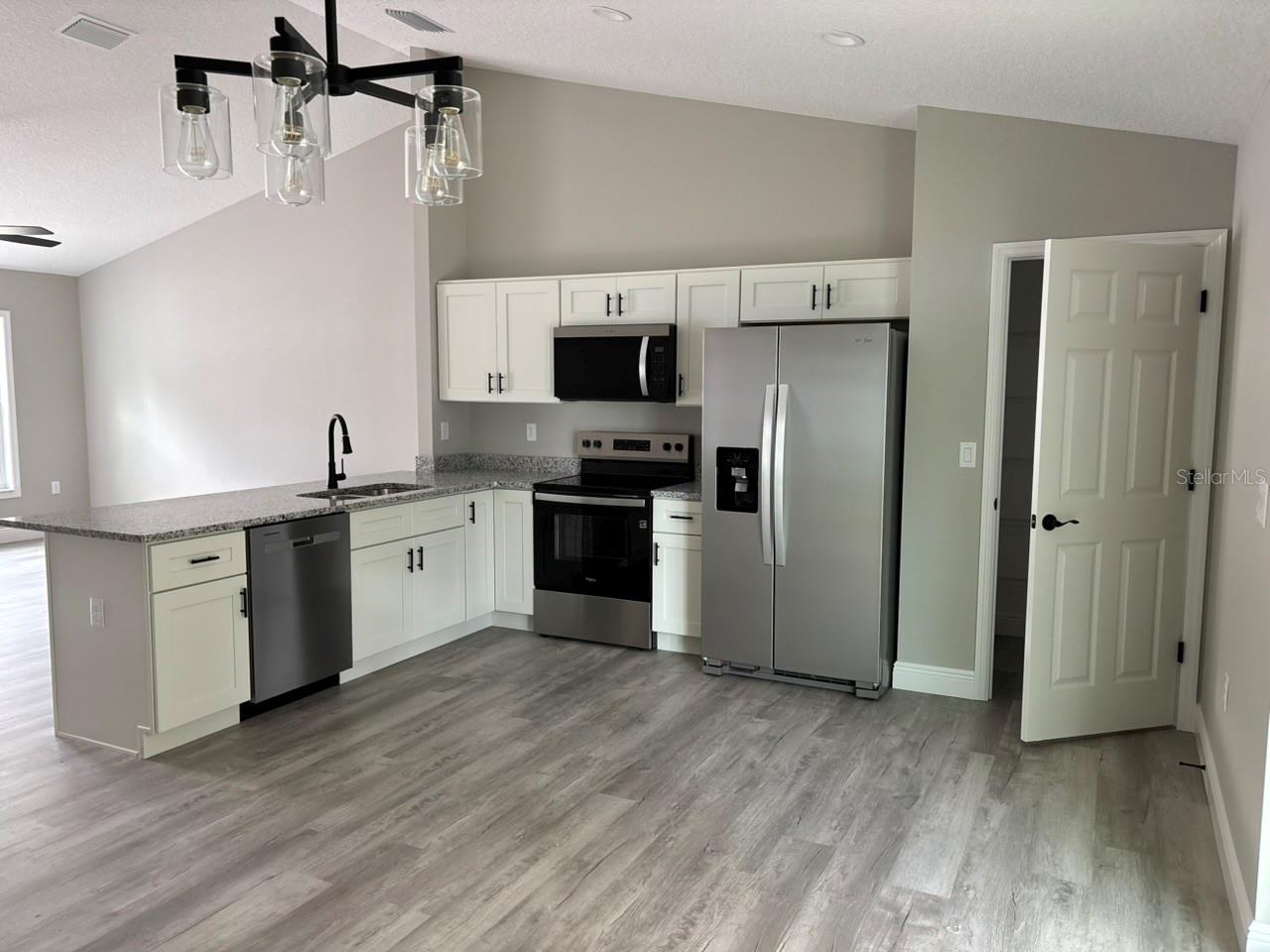 8949 N CORTLANDT DR, DUNNELLON, FL, 34434
