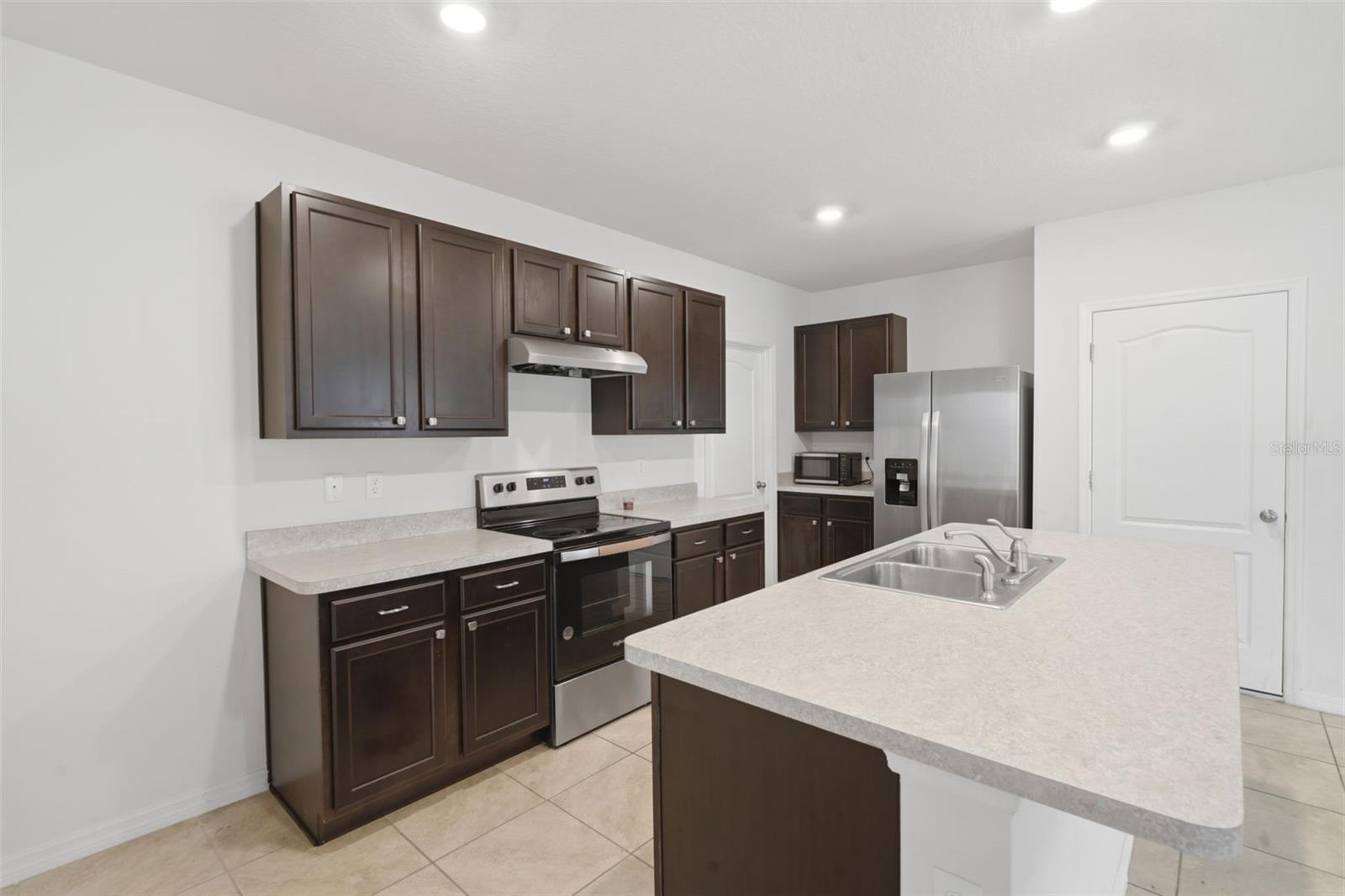 1356 BERRY LN, DAVENPORT, FL, 33837