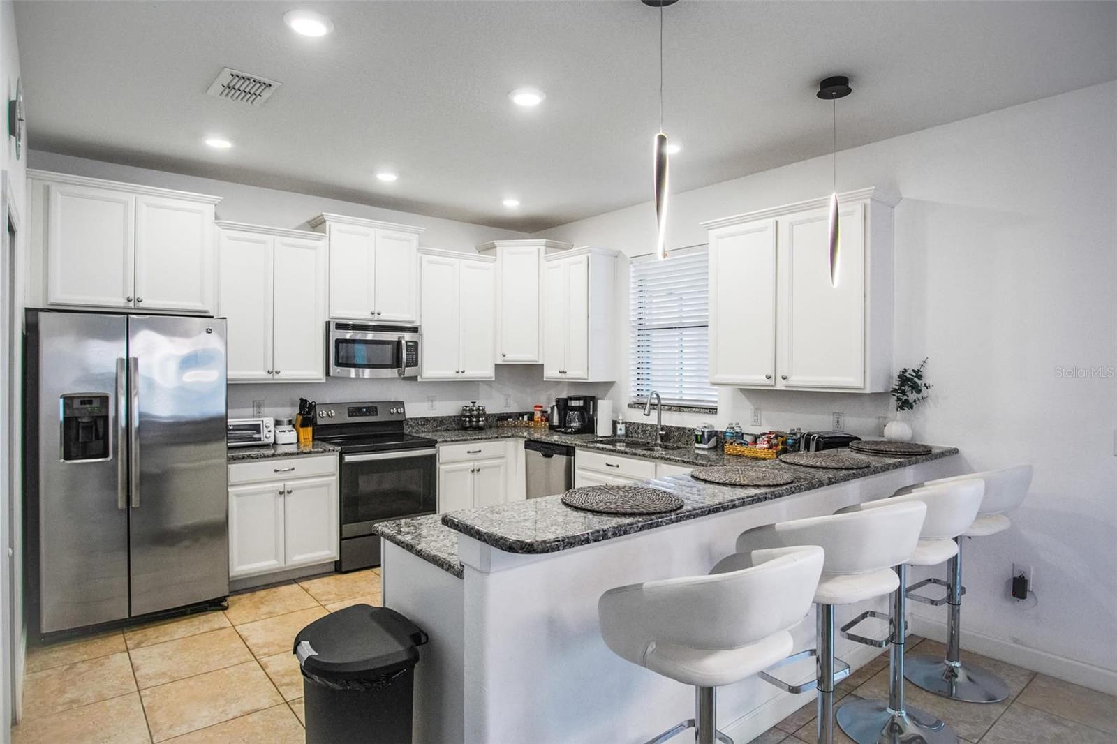1452 ROLLING FAIRWAY DR, DAVENPORT, FL, 33896