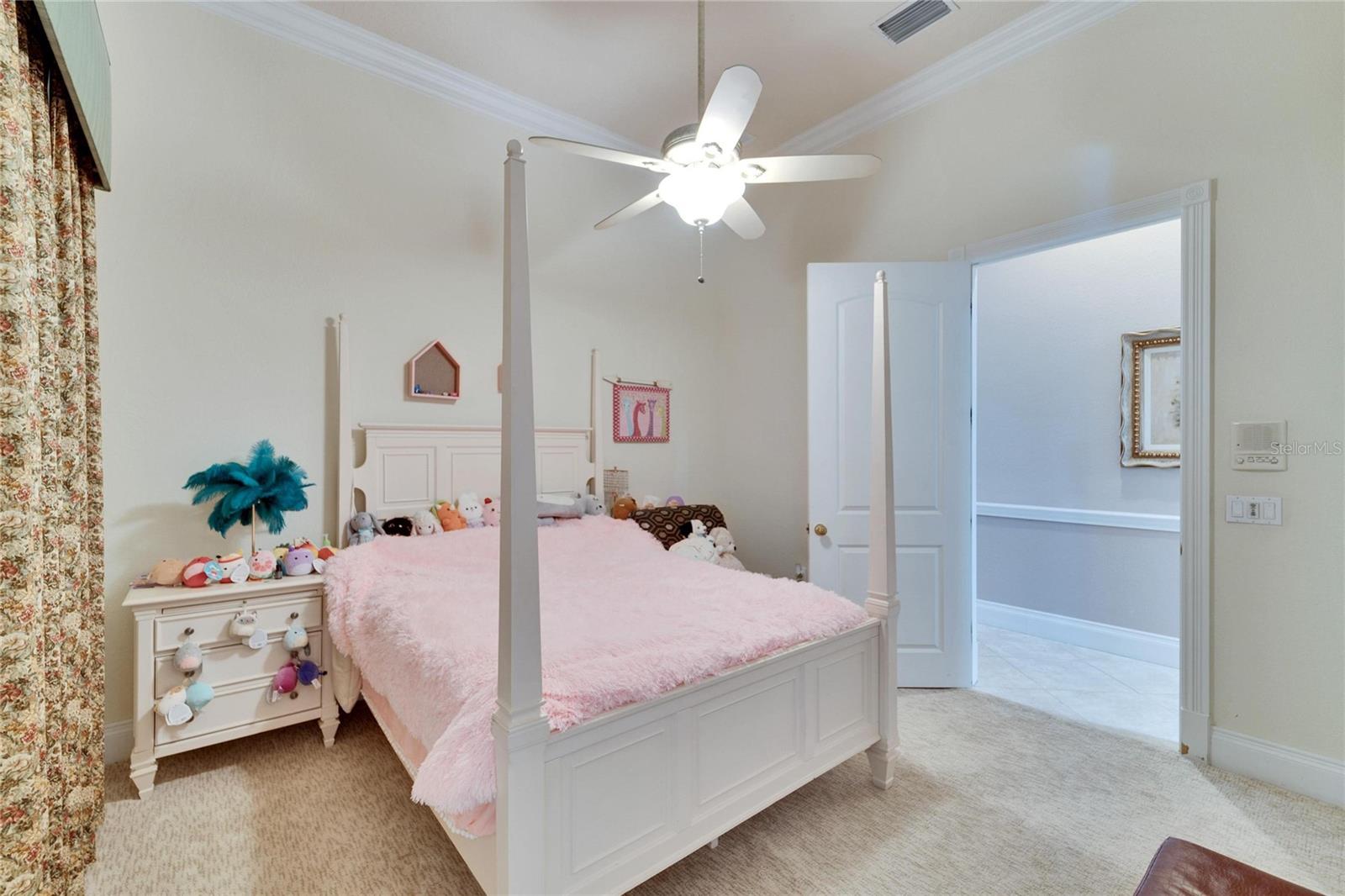 8510 KENTUCKY DERBY DR