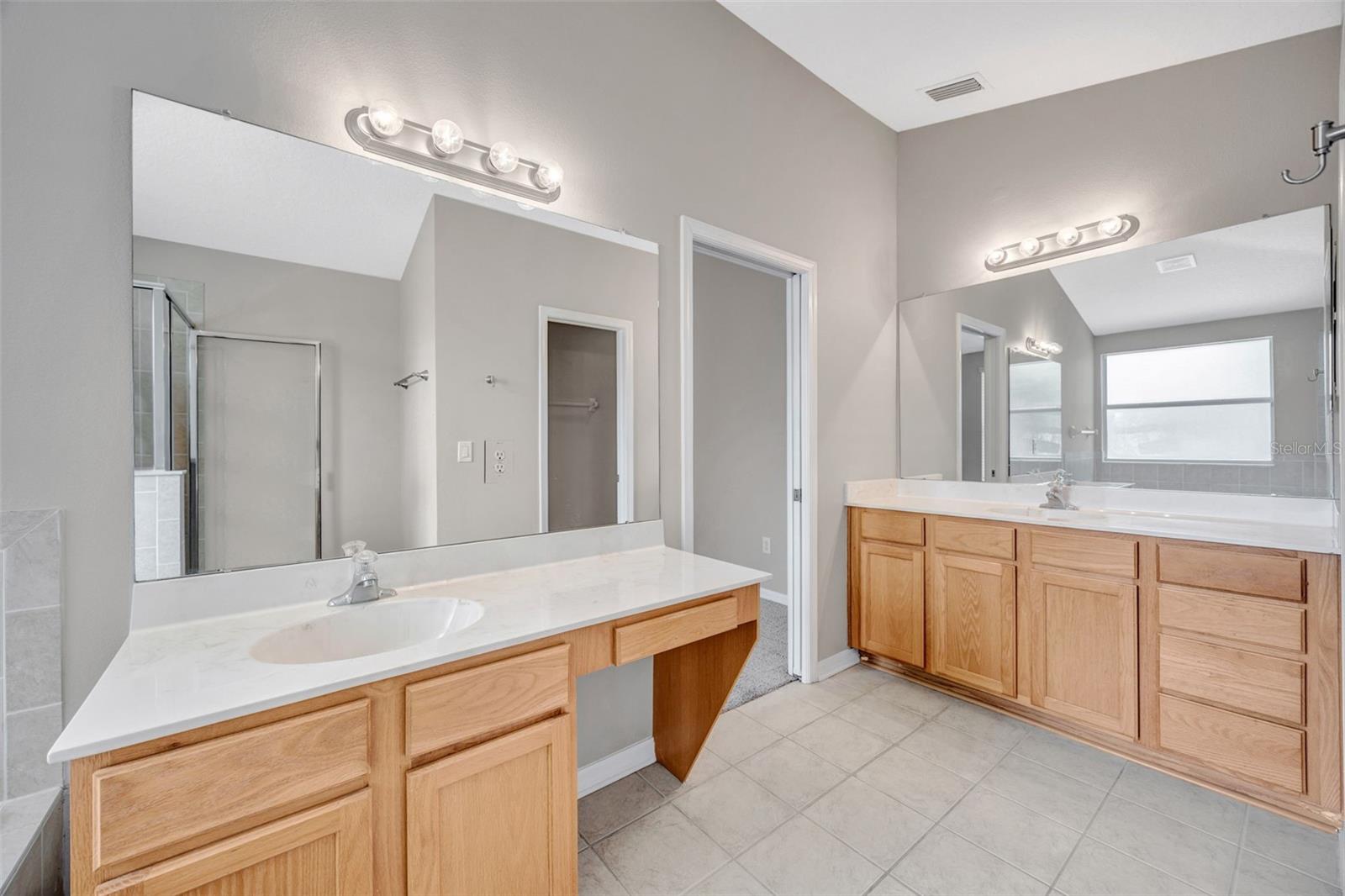6337 BRIDGECREST DR, LITHIA, FL, 33547