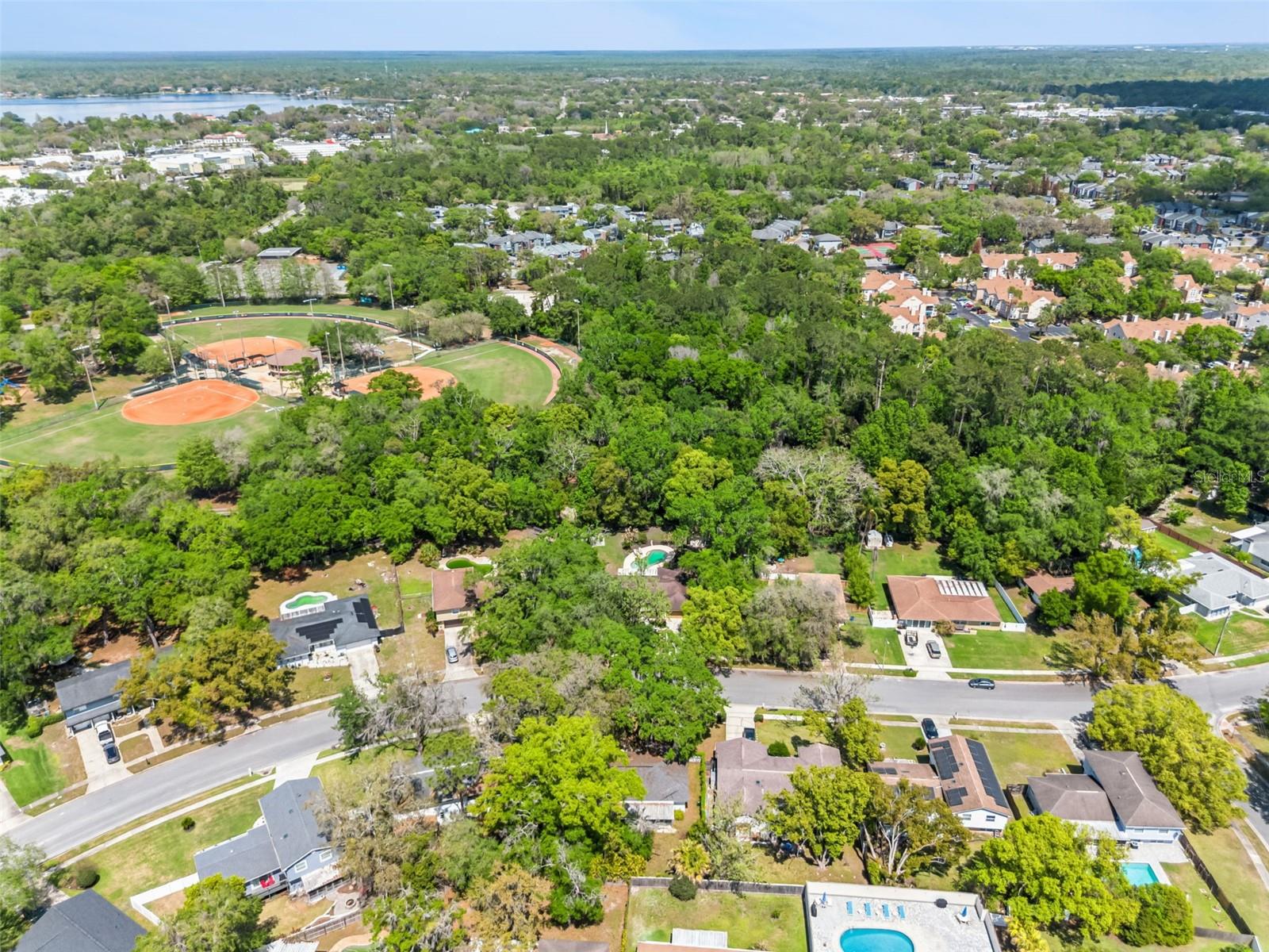 621 LITTLE WEKIVA RD, ALTAMONTE SPRINGS, FL, 32714
