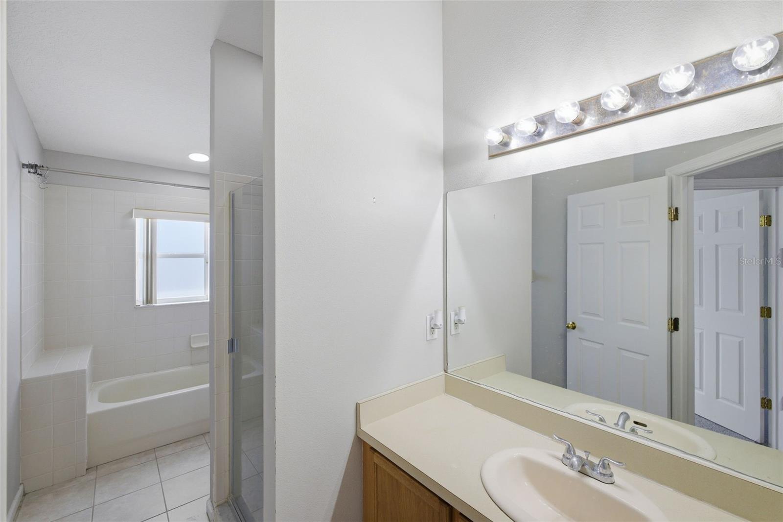 32042 CYPRESS VALLEY DR, WESLEY CHAPEL, FL, 33545