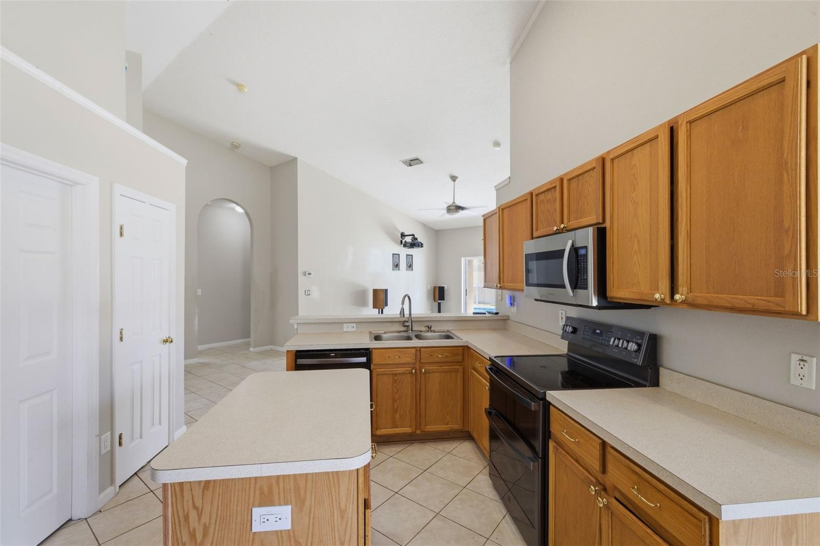 32042 CYPRESS VALLEY DR, WESLEY CHAPEL, FL, 33545