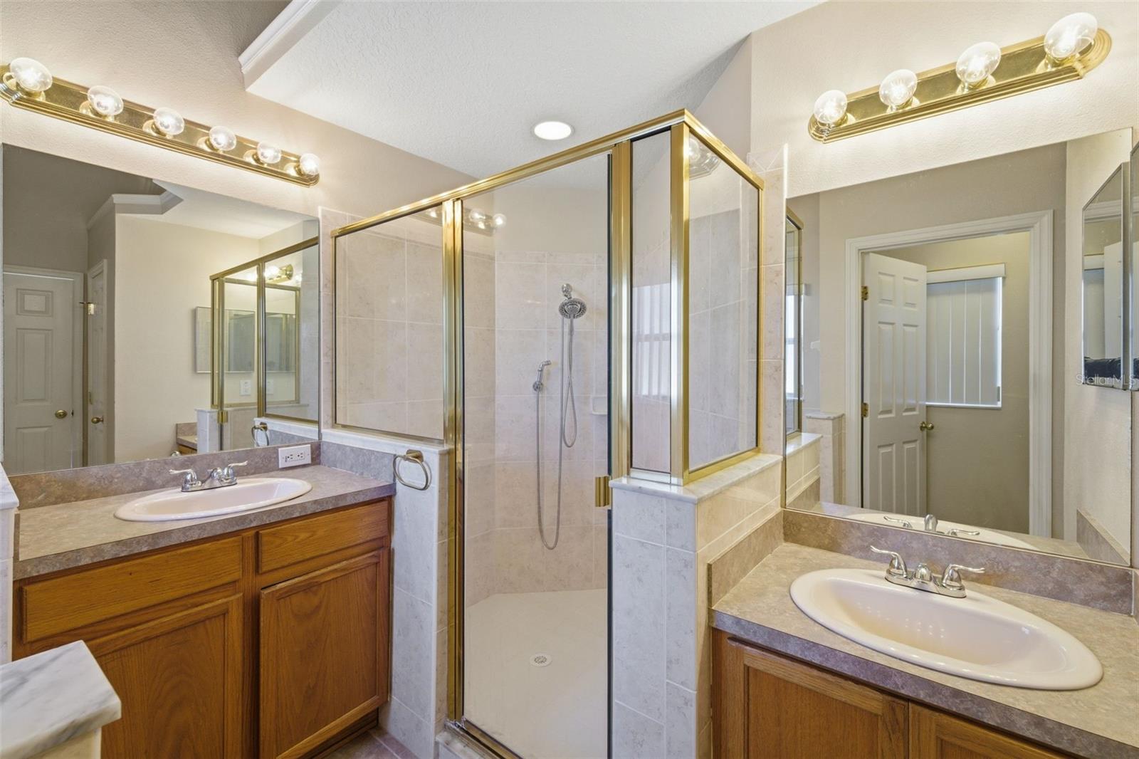 32042 CYPRESS VALLEY DR, WESLEY CHAPEL, FL, 33545