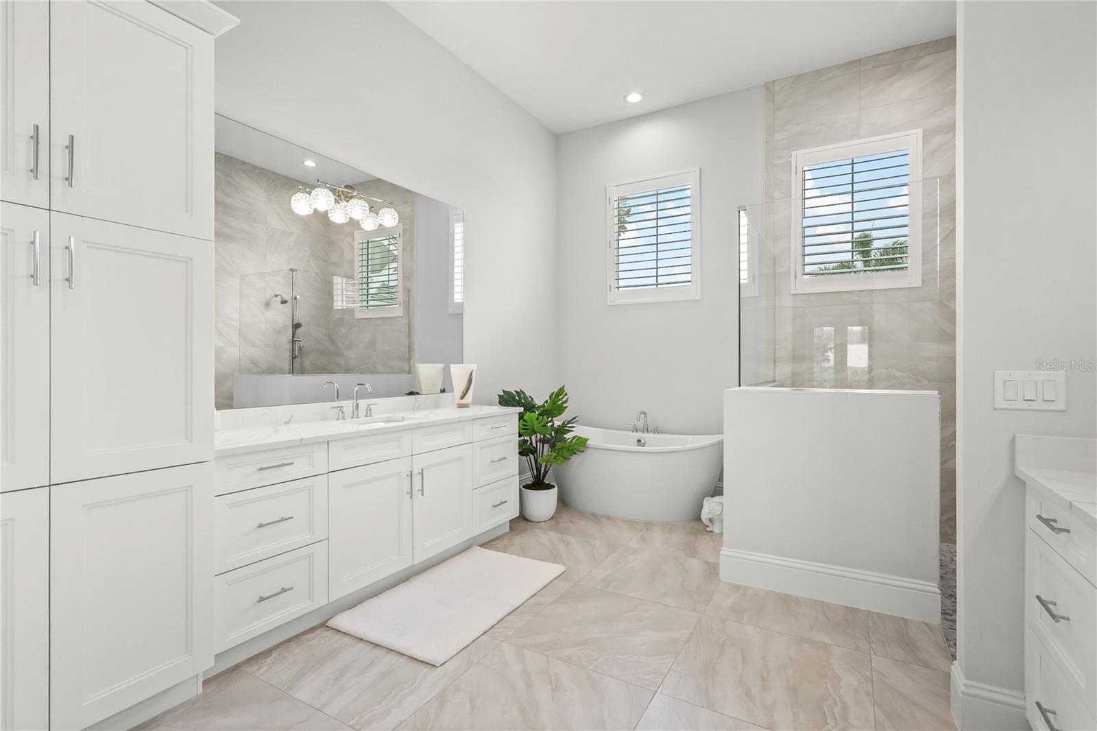 8560 PAVIA WAY, BRADENTON, FL, 34202