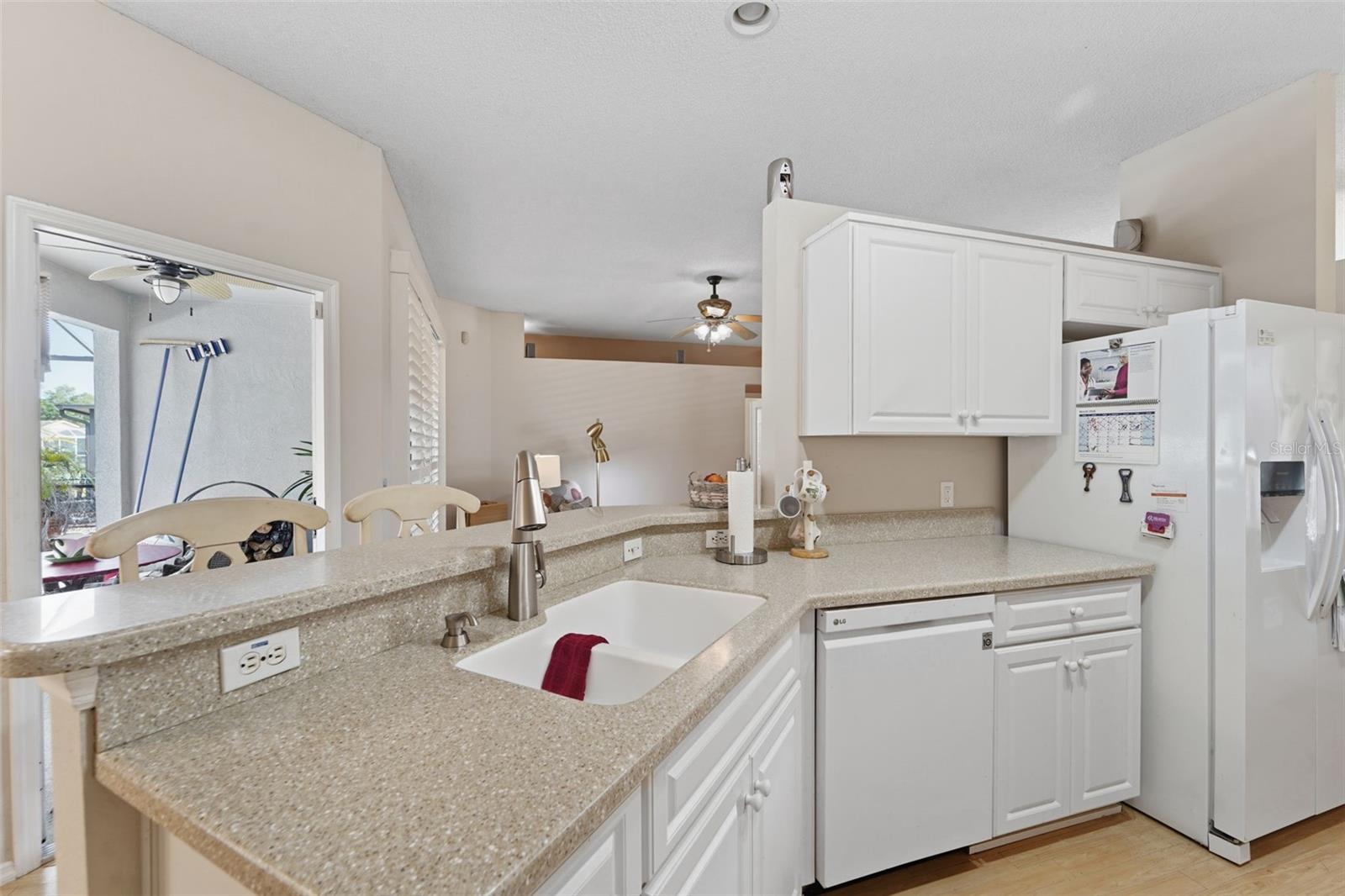 9401 69TH AVE E, PALMETTO, FL, 34221