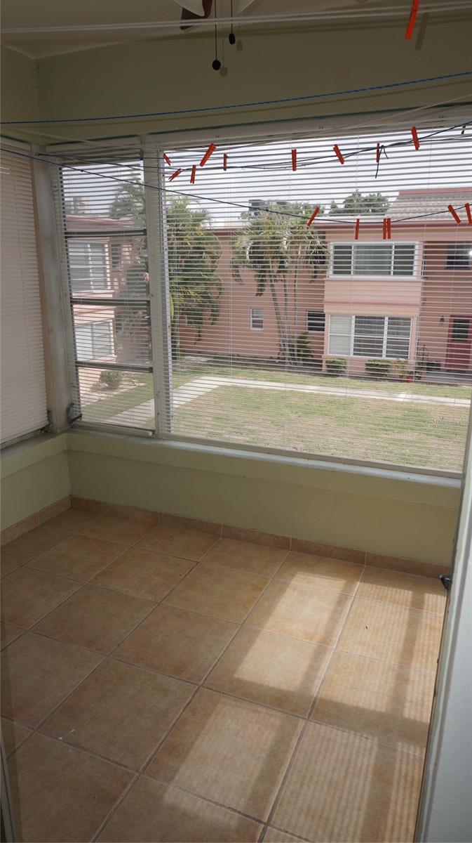 7011 PLACE DE LA PAIX #2B, SOUTH PASADENA, FL, 33707