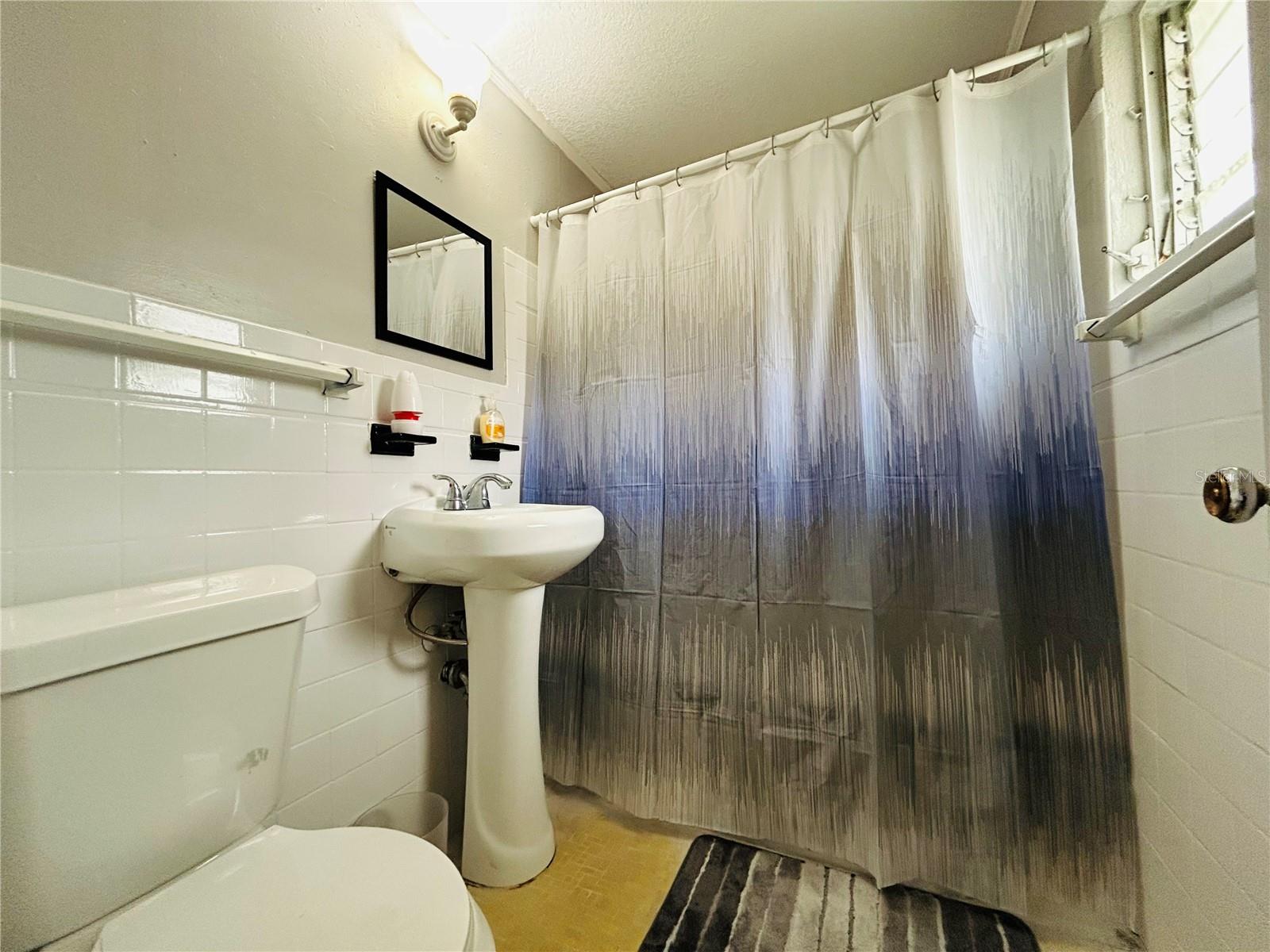 553597 US HIGHWAY 1 #Unit 16, HILLIARD, FL, 32046