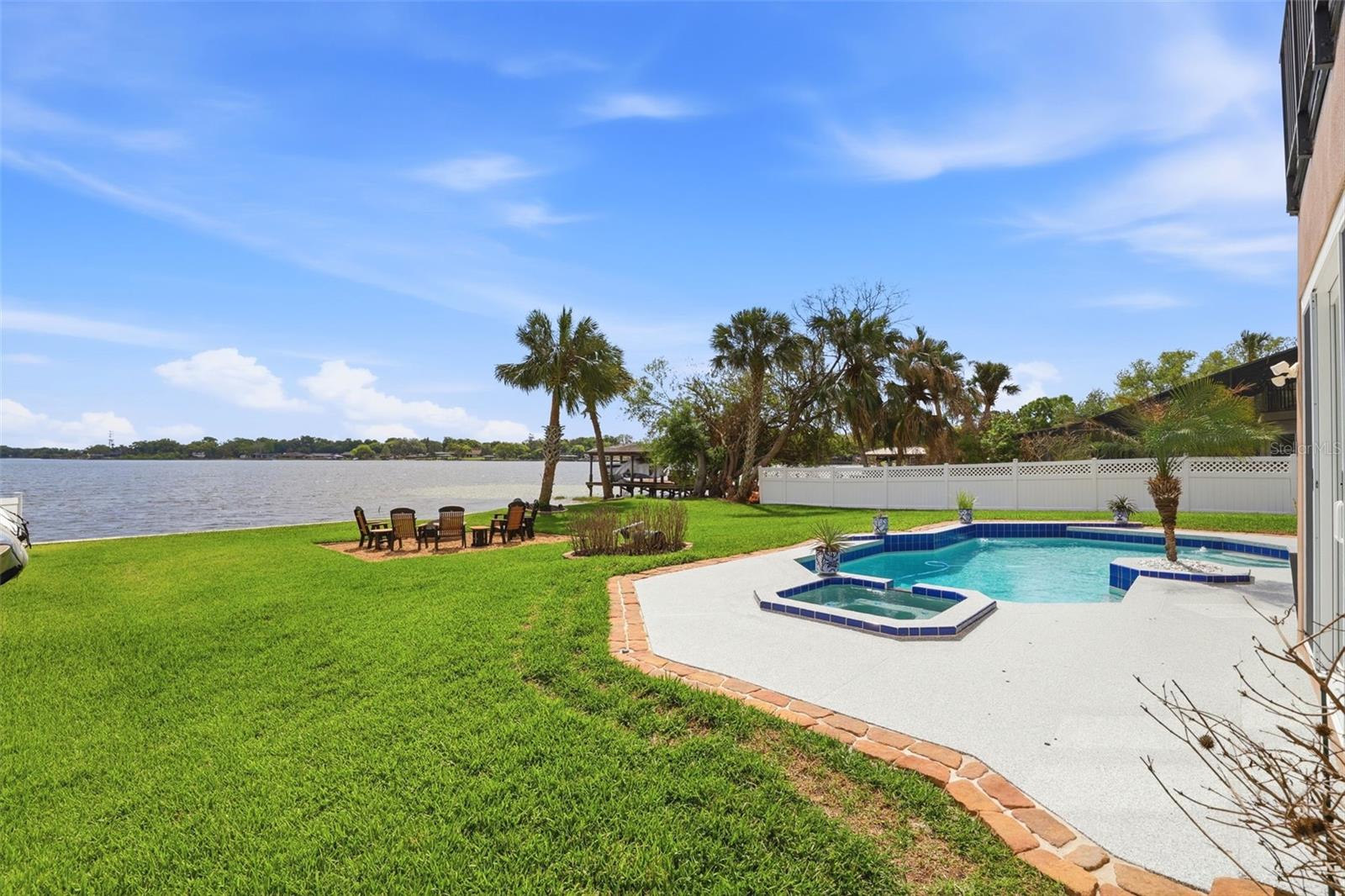 381 PRAIRIE LAKE CV, ALTAMONTE SPRINGS, FL, 32701