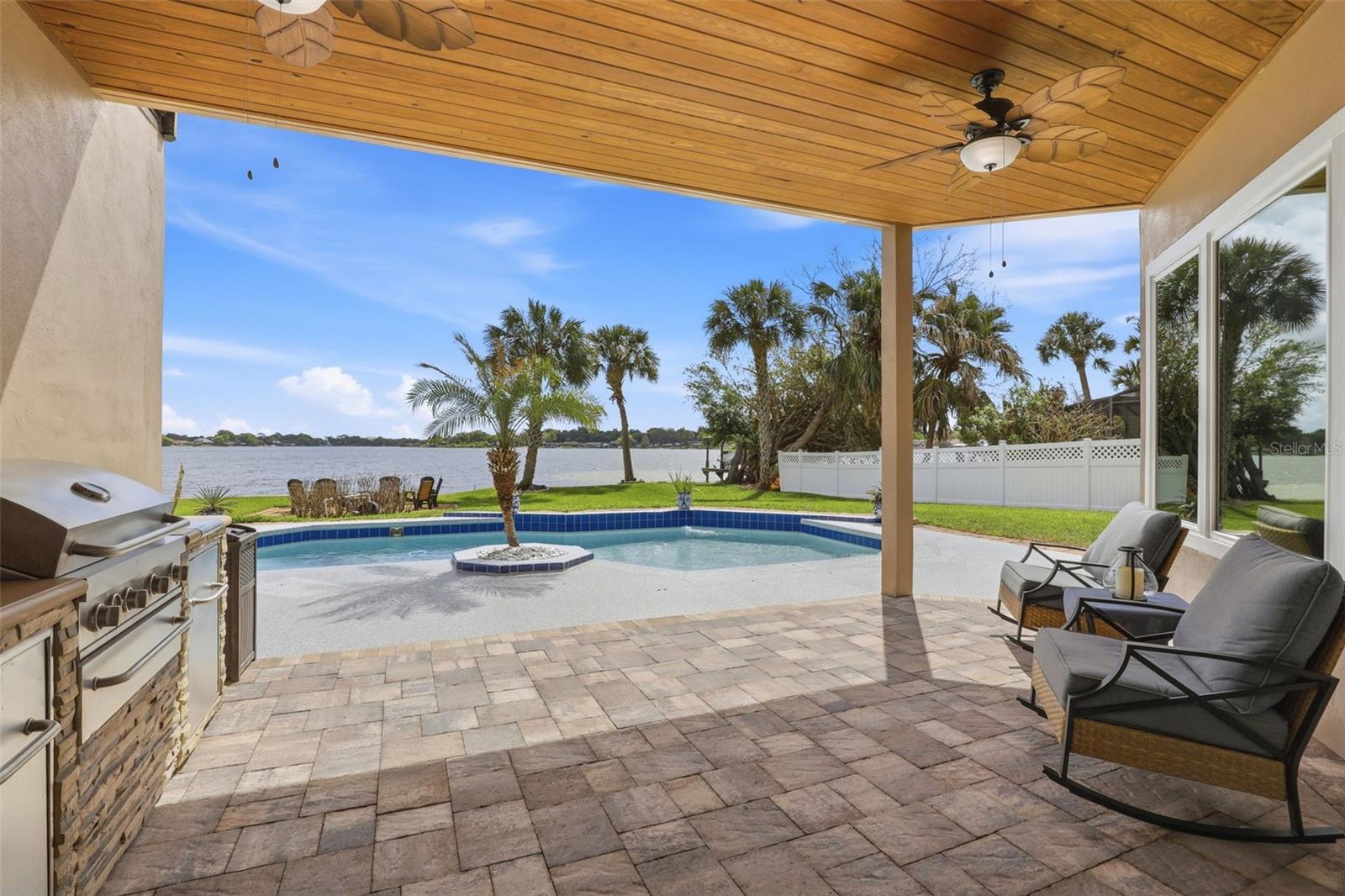 381 PRAIRIE LAKE CV, ALTAMONTE SPRINGS, FL, 32701