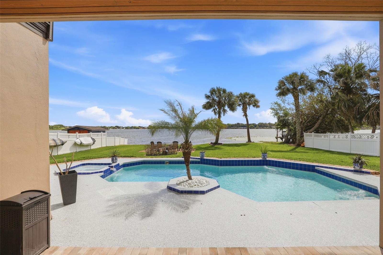 381 PRAIRIE LAKE CV, ALTAMONTE SPRINGS, FL, 32701