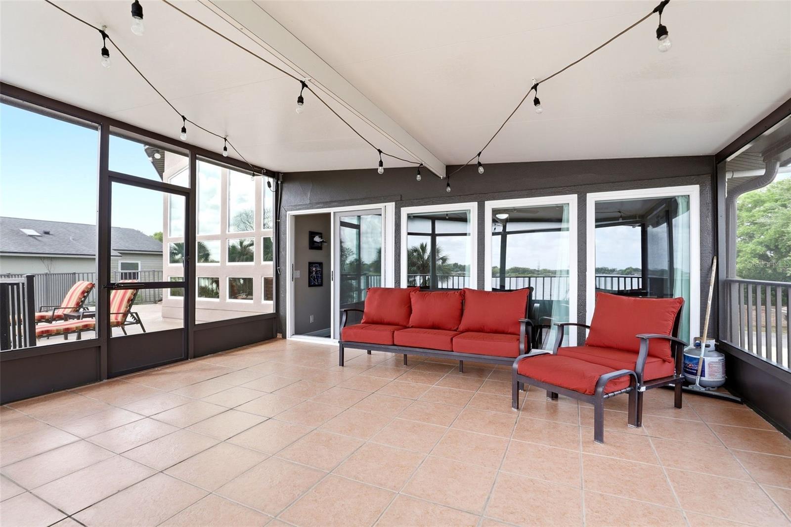 381 PRAIRIE LAKE CV, ALTAMONTE SPRINGS, FL, 32701