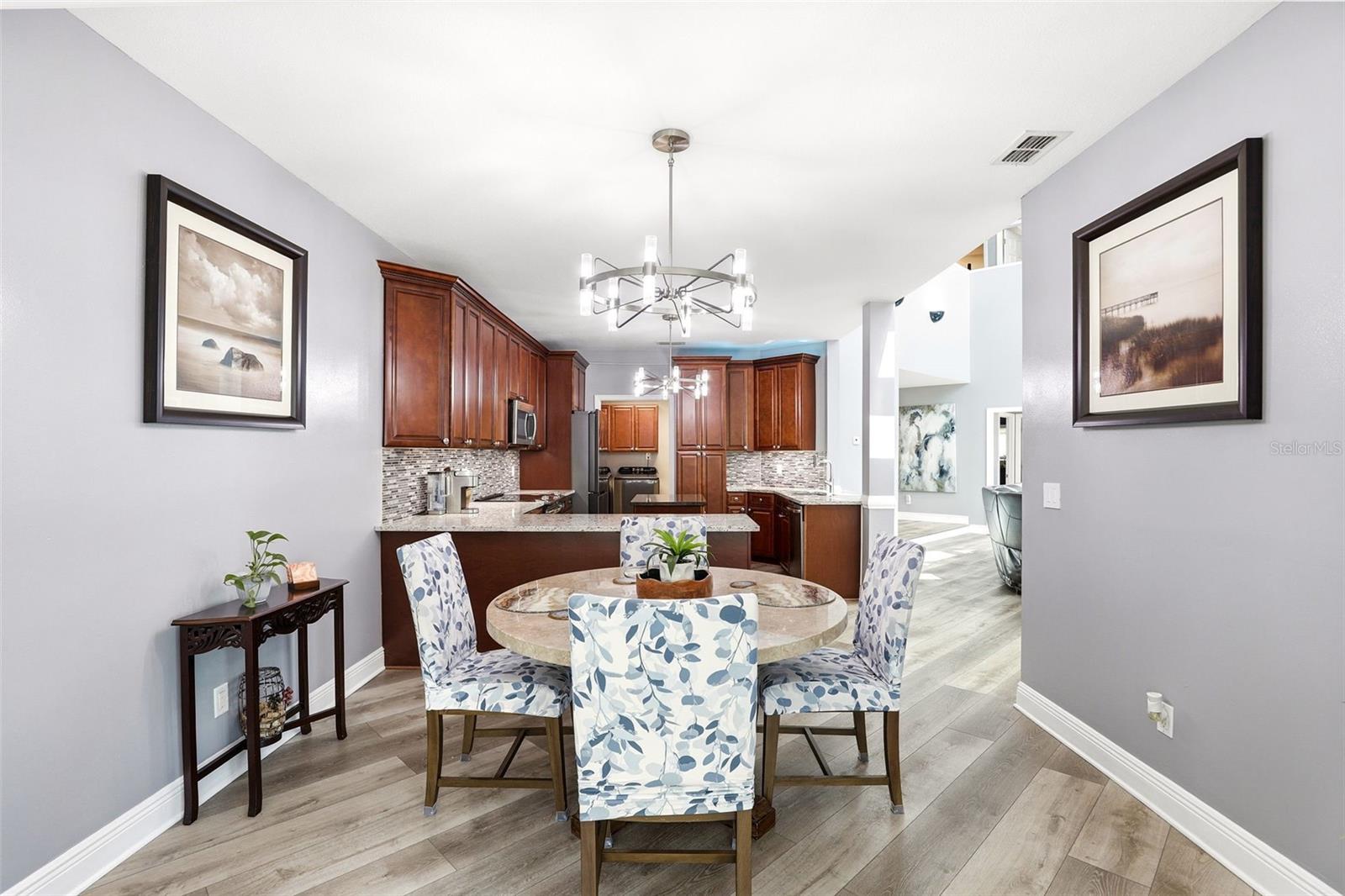 381 PRAIRIE LAKE CV, ALTAMONTE SPRINGS, FL, 32701