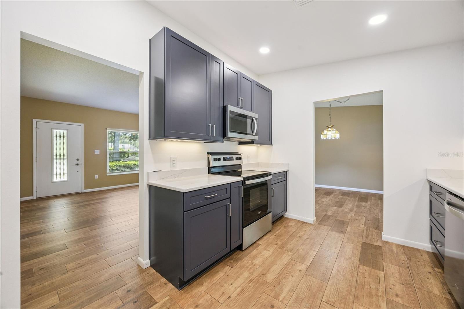 80 WHITCOMB AVE, UMATILLA, FL, 32784