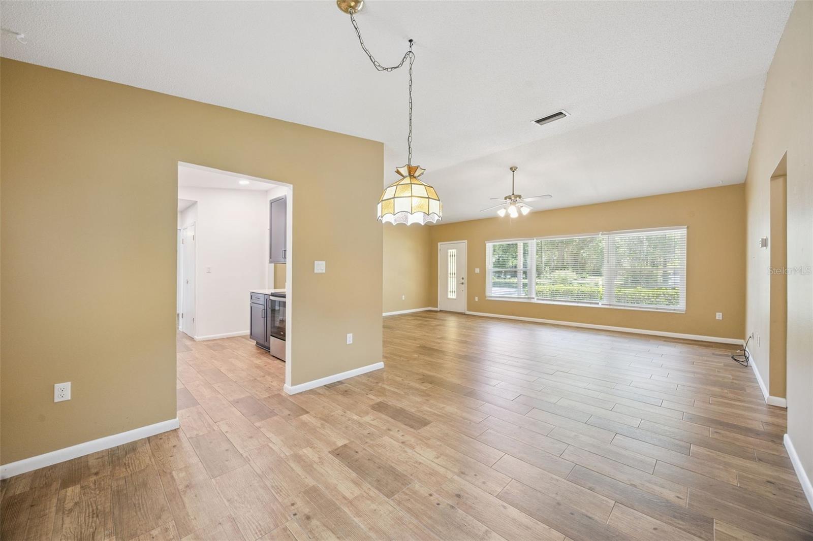 80 WHITCOMB AVE, UMATILLA, FL, 32784