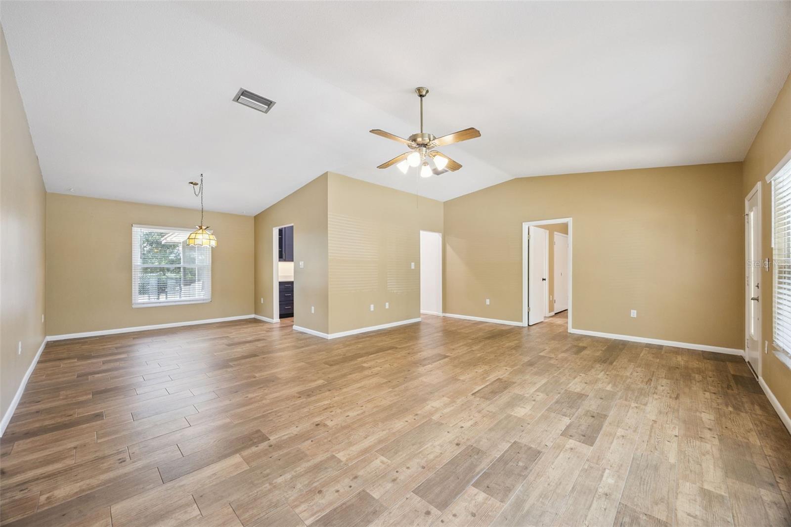 80 WHITCOMB AVE, UMATILLA, FL, 32784