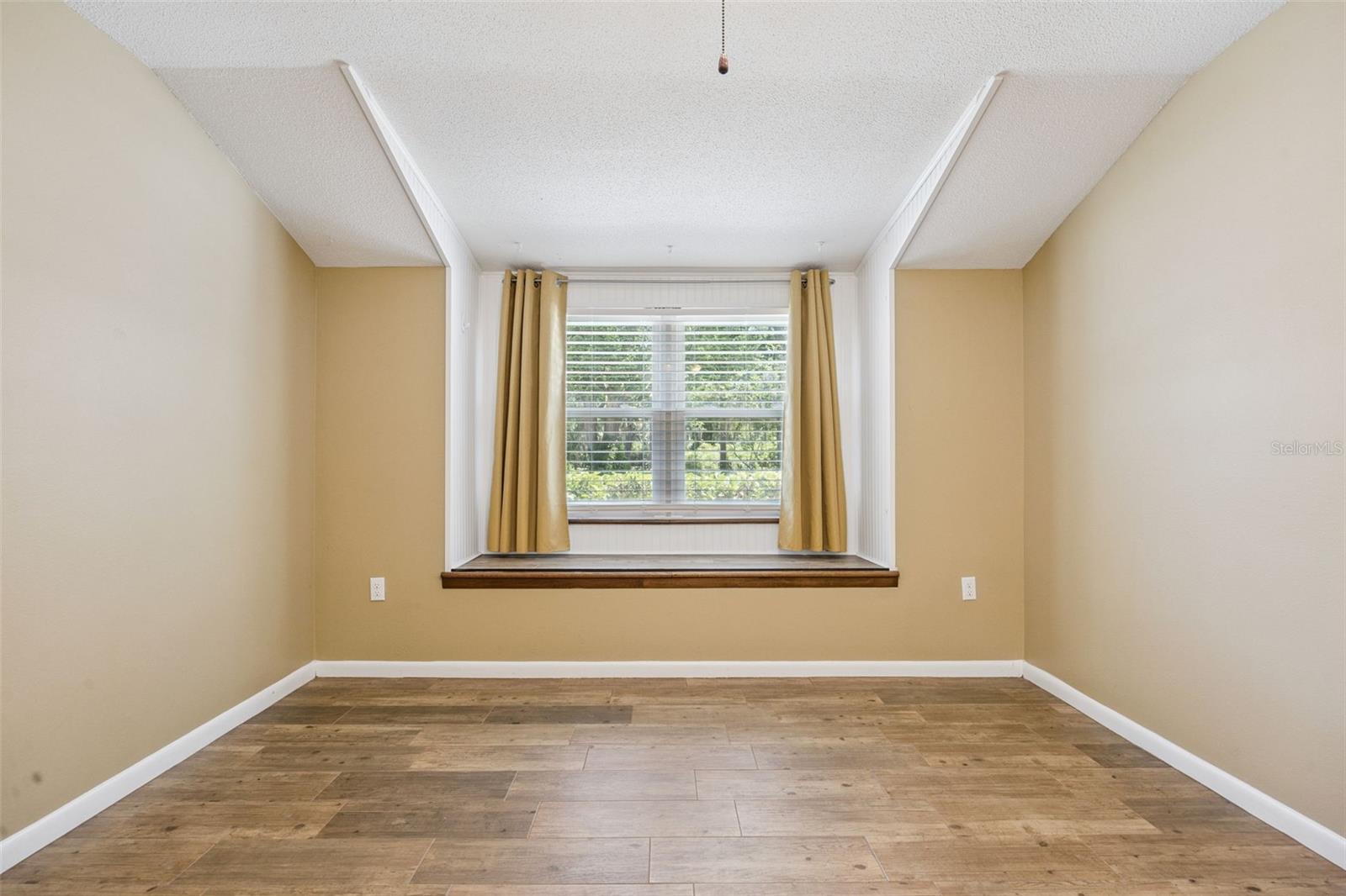 80 WHITCOMB AVE, UMATILLA, FL, 32784