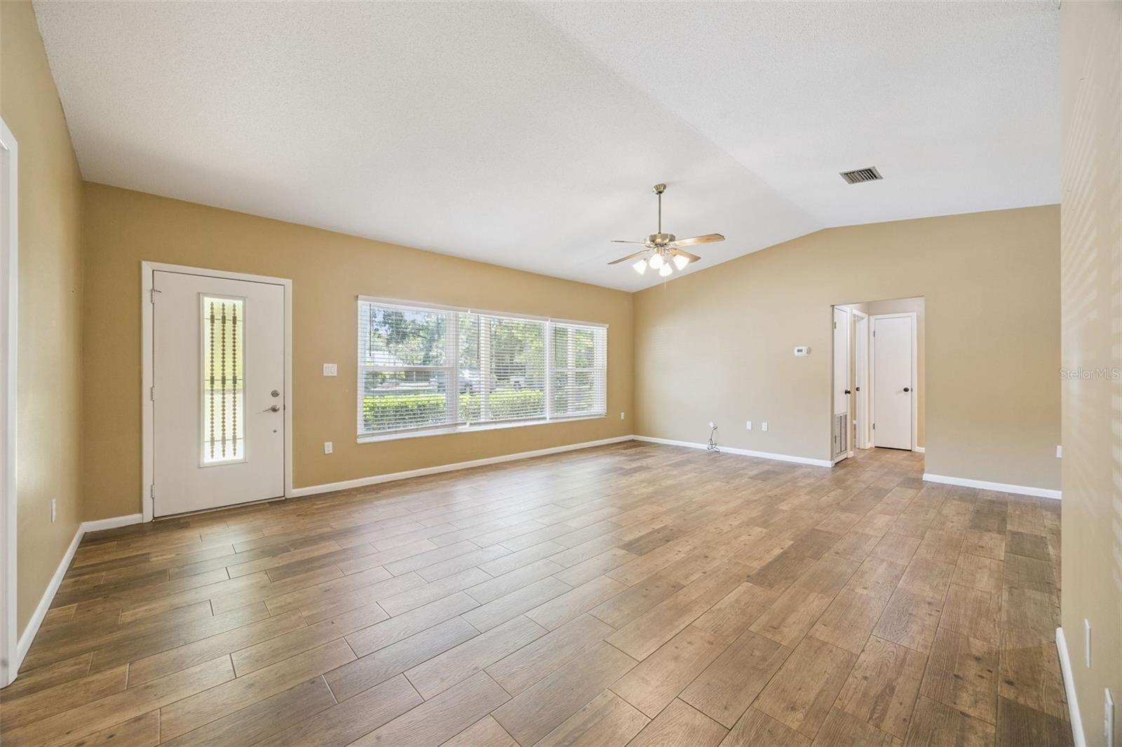 80 WHITCOMB AVE, UMATILLA, FL, 32784