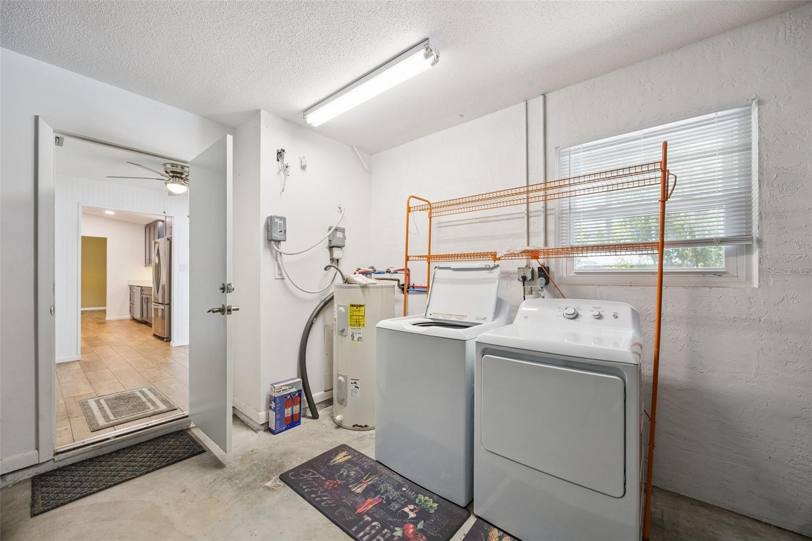 80 WHITCOMB AVE, UMATILLA, FL, 32784