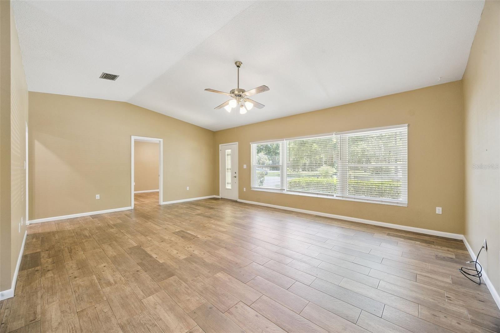 80 WHITCOMB AVE, UMATILLA, FL, 32784